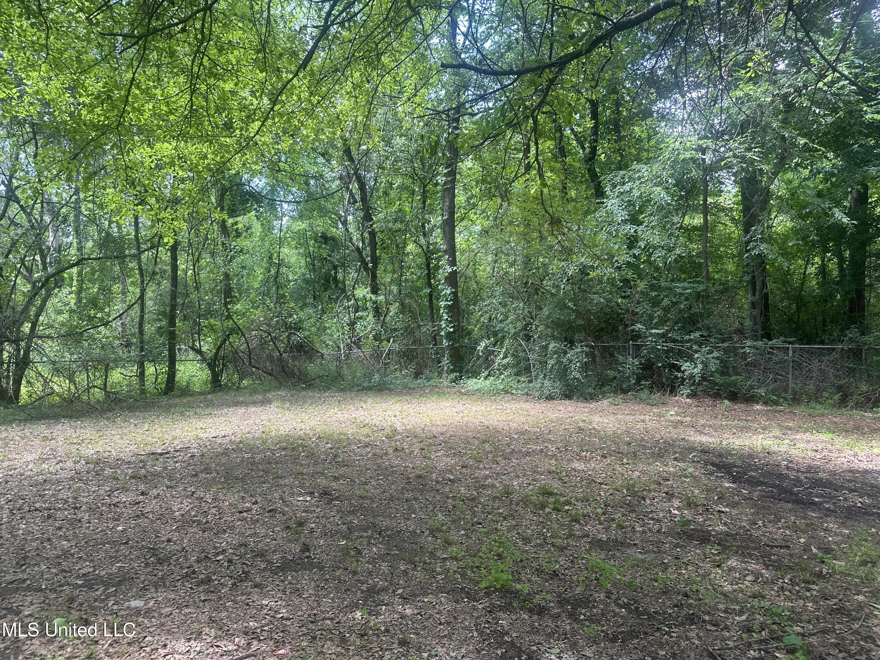721 Glenmont Drive, Jackson, Mississippi image 30