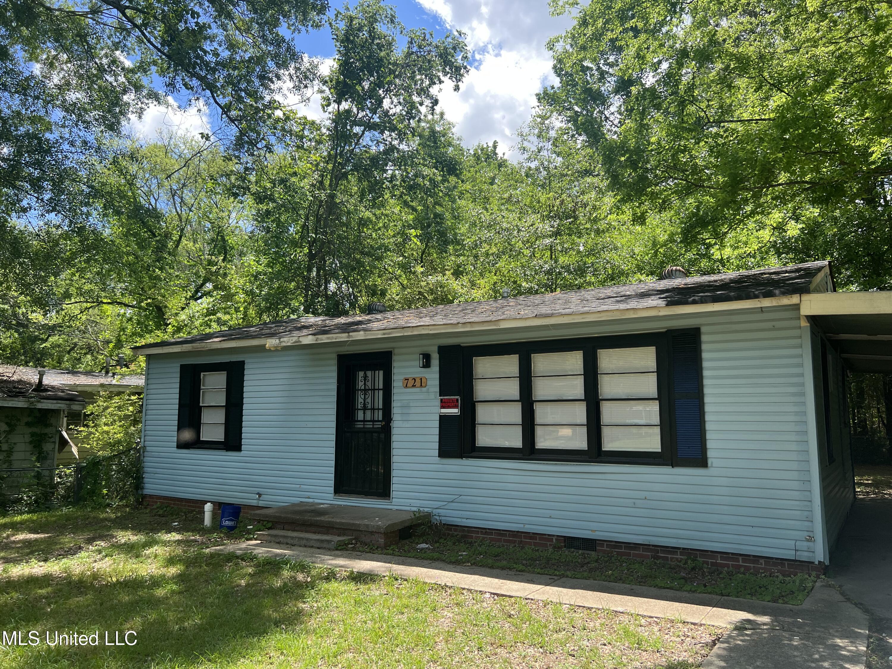 721 Glenmont Drive, Jackson, Mississippi image 1