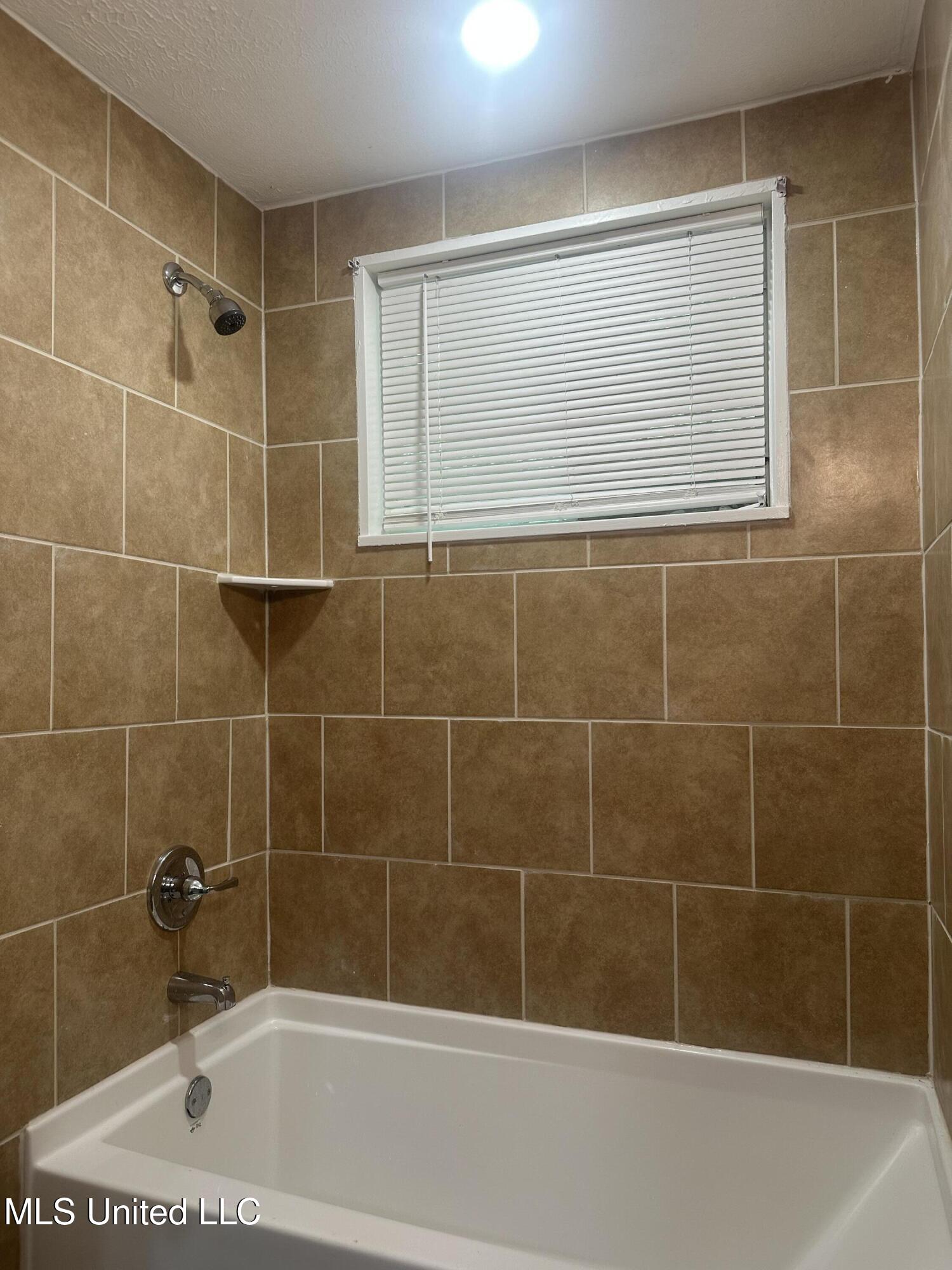 721 Glenmont Drive, Jackson, Mississippi image 22