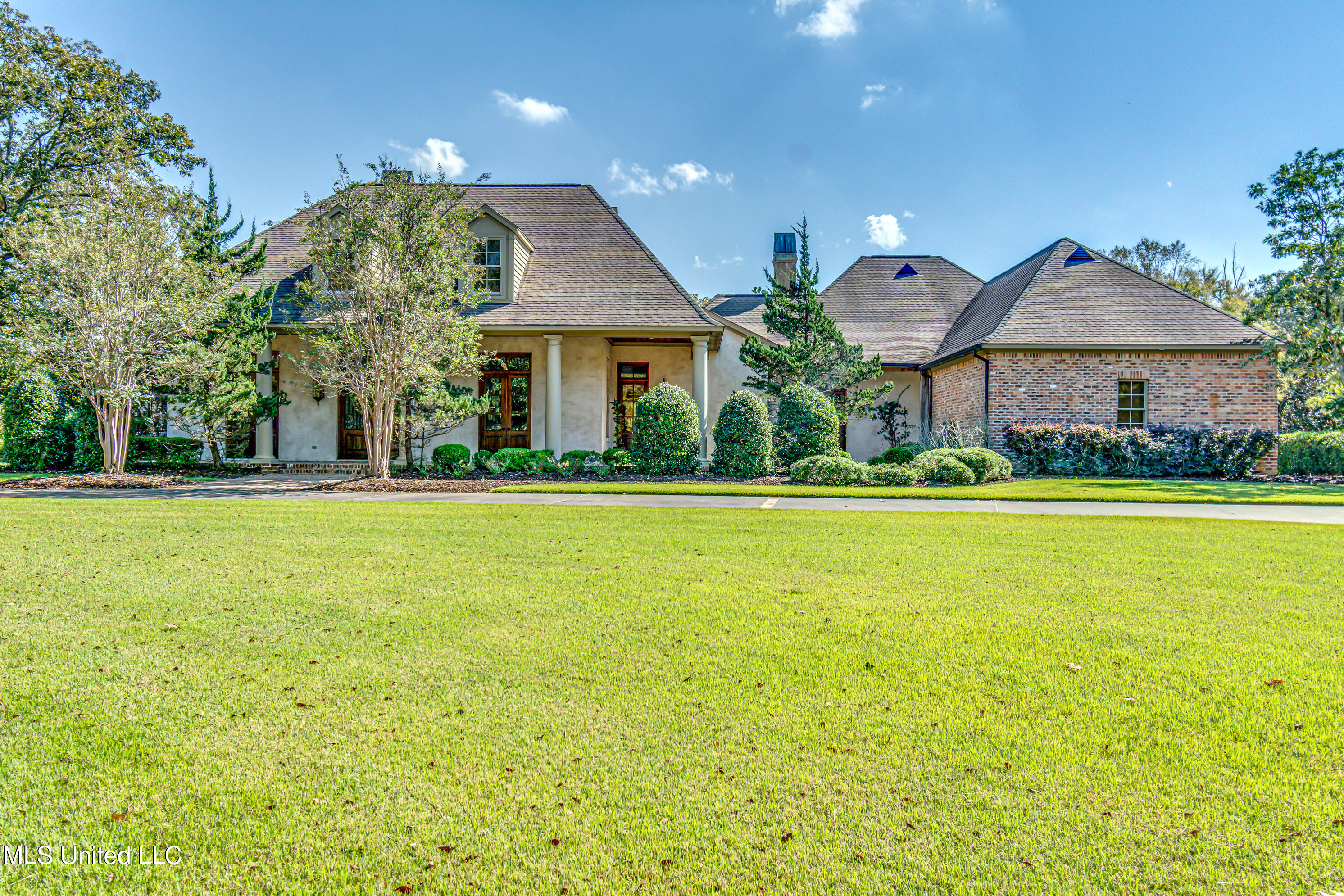 102 Bridgewater Crossing, Ridgeland, Mississippi image 1