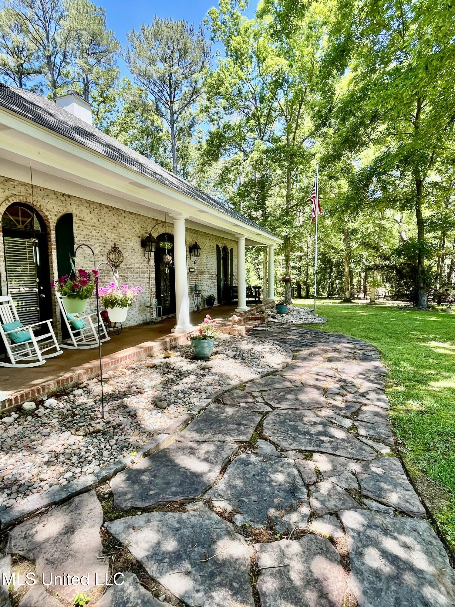 415 Greenbriar Street, Brandon, Mississippi image 11