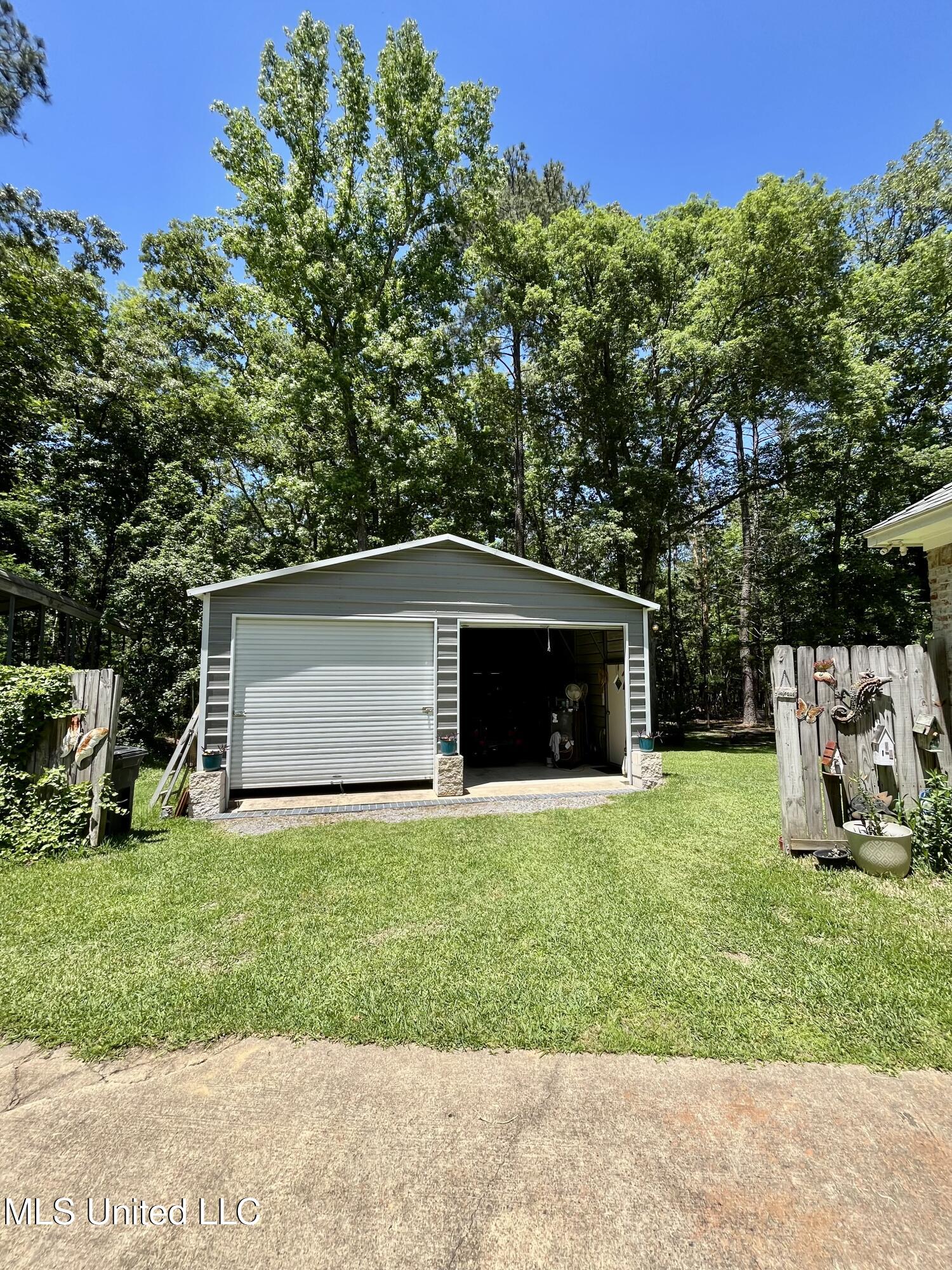 415 Greenbriar Street, Brandon, Mississippi image 14