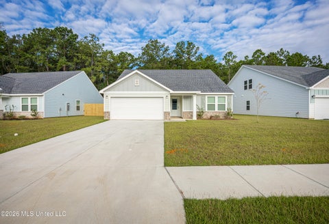 Homes For Rent - 3711 Olivia Drive<br/> Jackson County, Ocean Springs, MS 39564