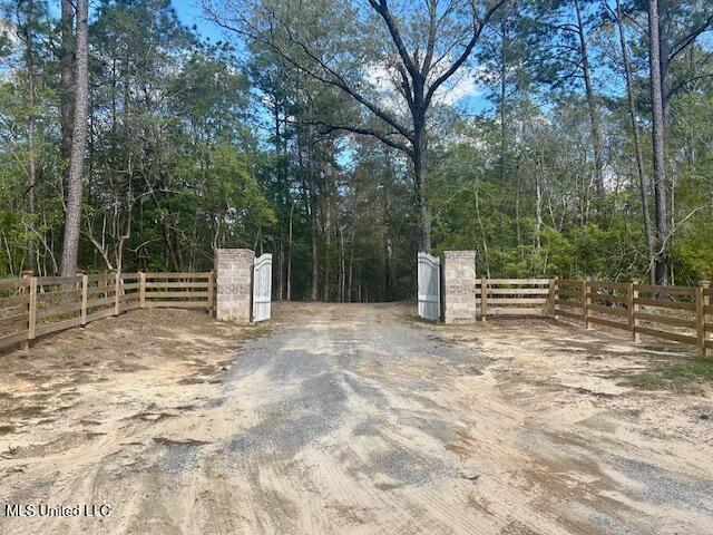 21826 W Wortham Road, Saucier, Mississippi image 3