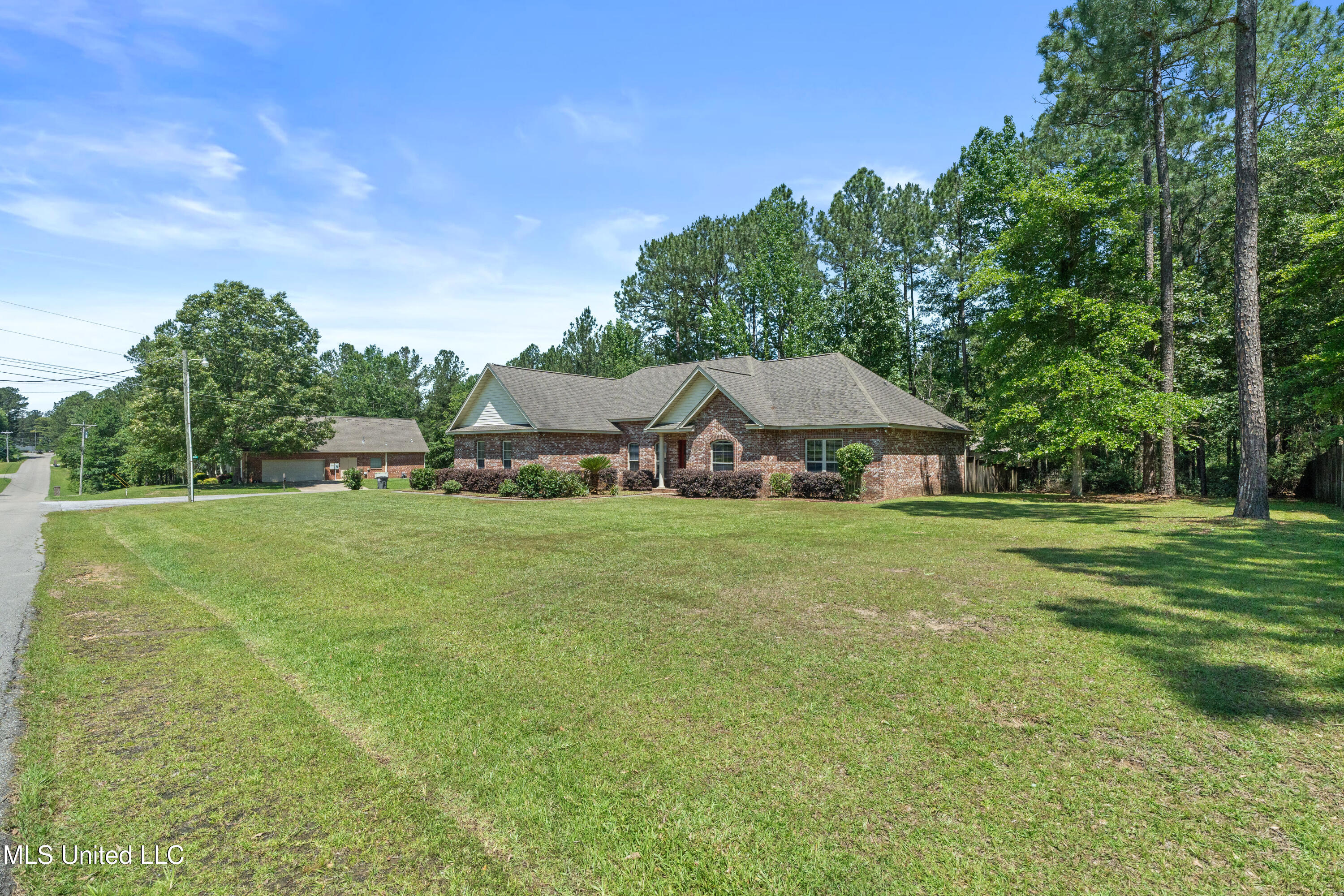 2 Driftwood Drive, Petal, Mississippi image 3