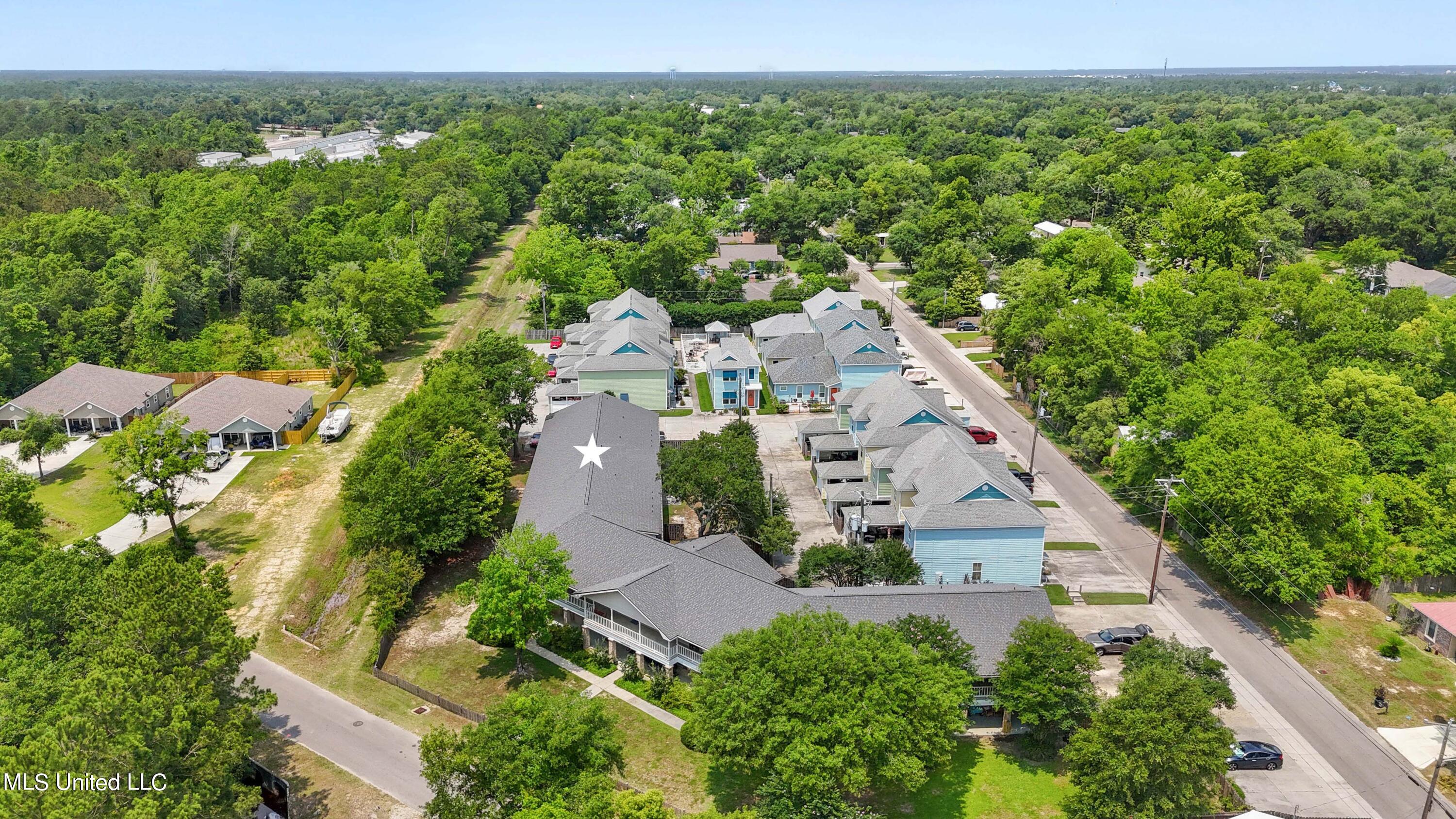 515 Third Street #10, Bay Saint Louis, Mississippi image 21