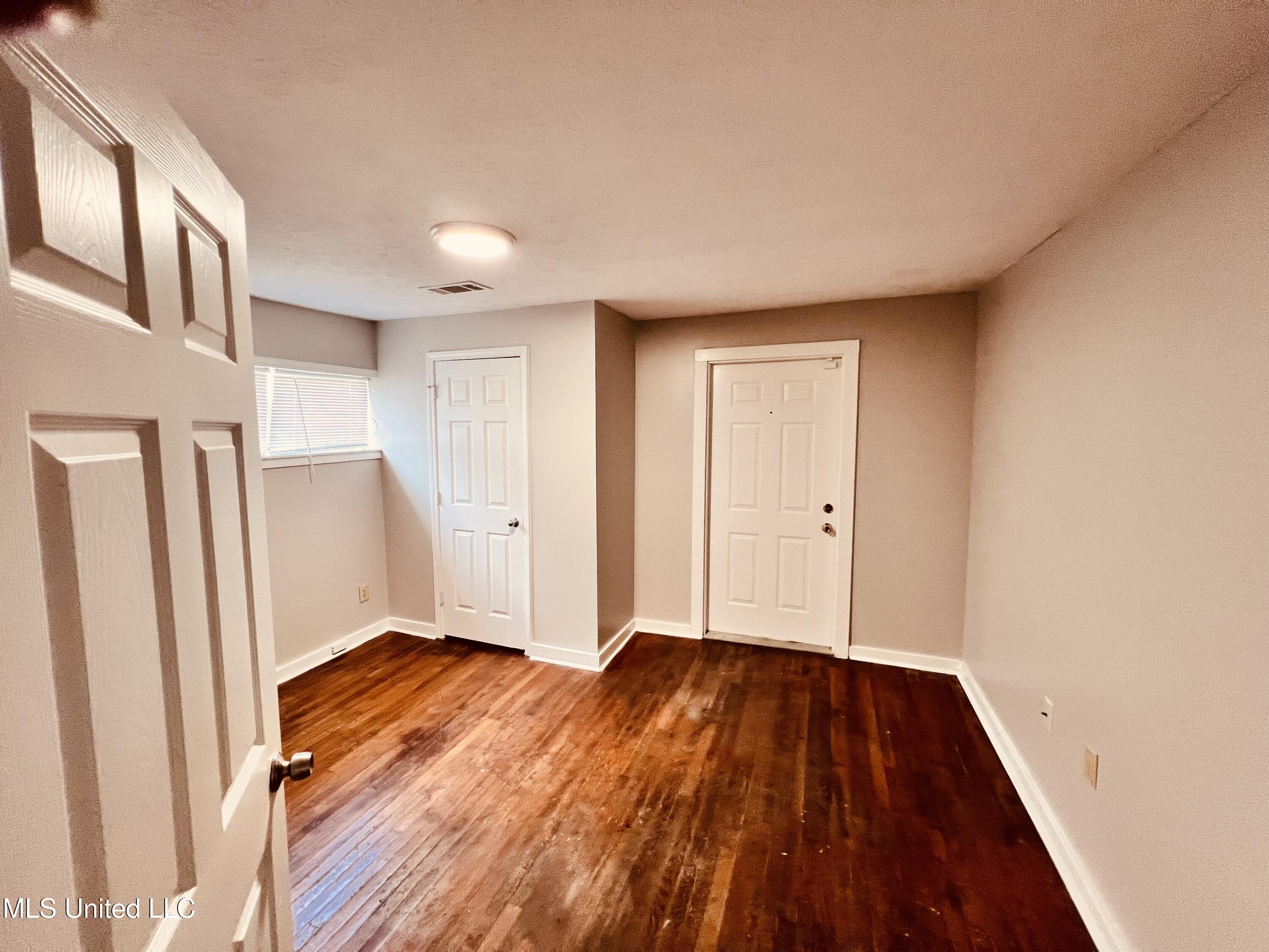 1332 Fernwood Drive, Jackson, Mississippi image 11