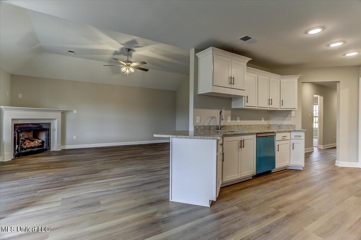 6523 Carmel Pointe Pt, Walls, Mississippi image 12