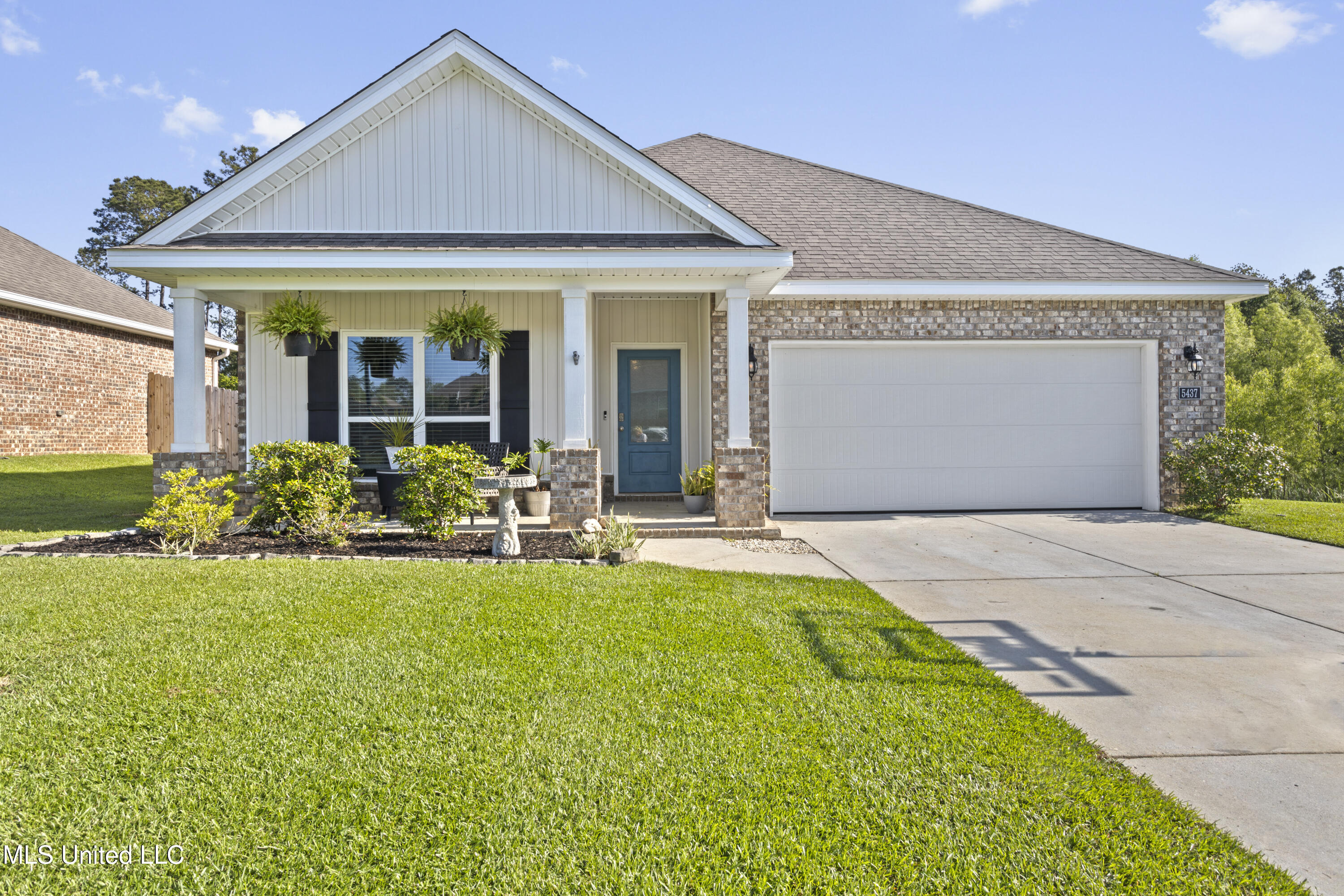 5437 Overland Drive, Biloxi, Mississippi image 1