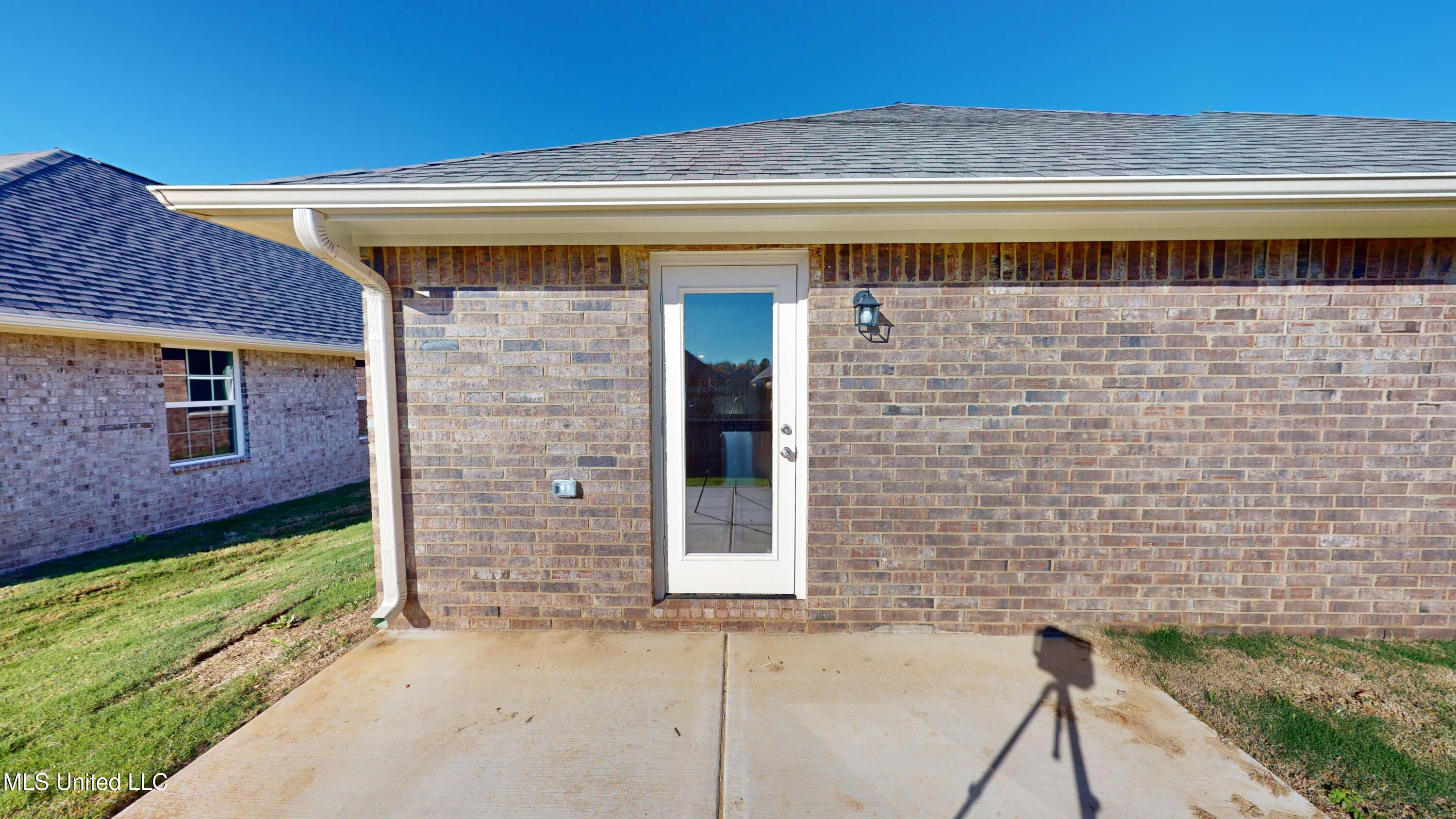 7924 Gardendale Drive, Olive Branch, Mississippi image 23