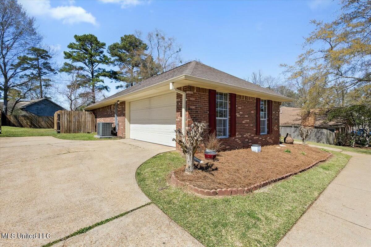 109 Shadow Creek Drive, Florence, Mississippi image 5