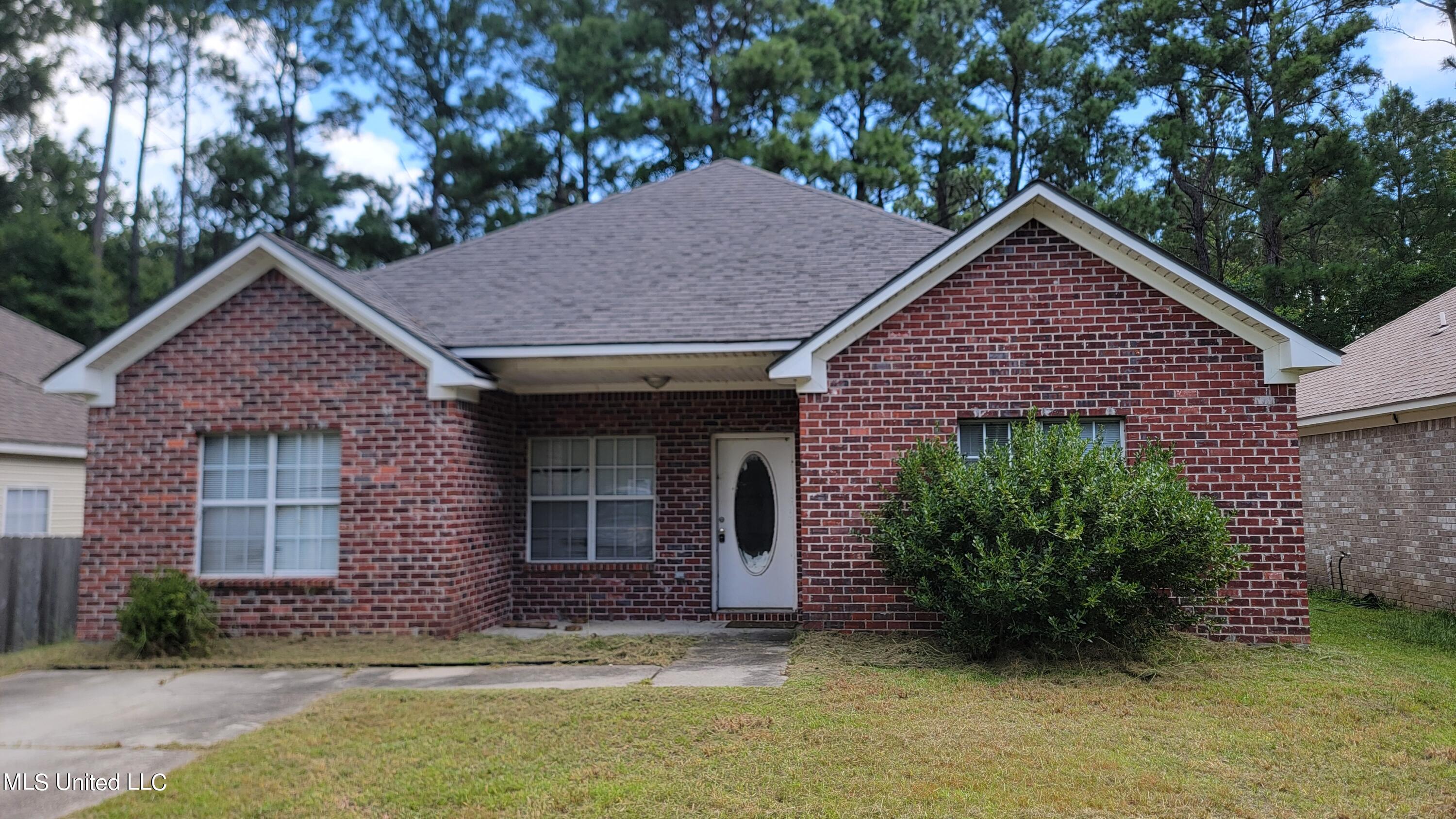 6316 W Adams Street, Bay Saint Louis, Mississippi image 1