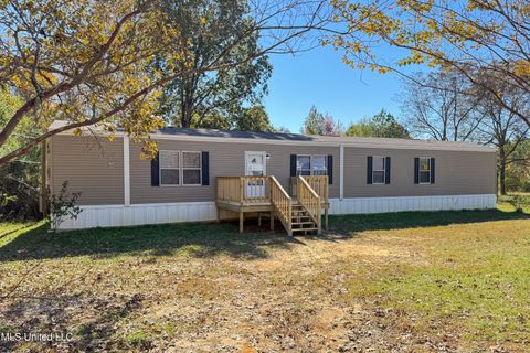 Apartment For Sale - 661 County Road 424<br/> Ripley, MS 38663