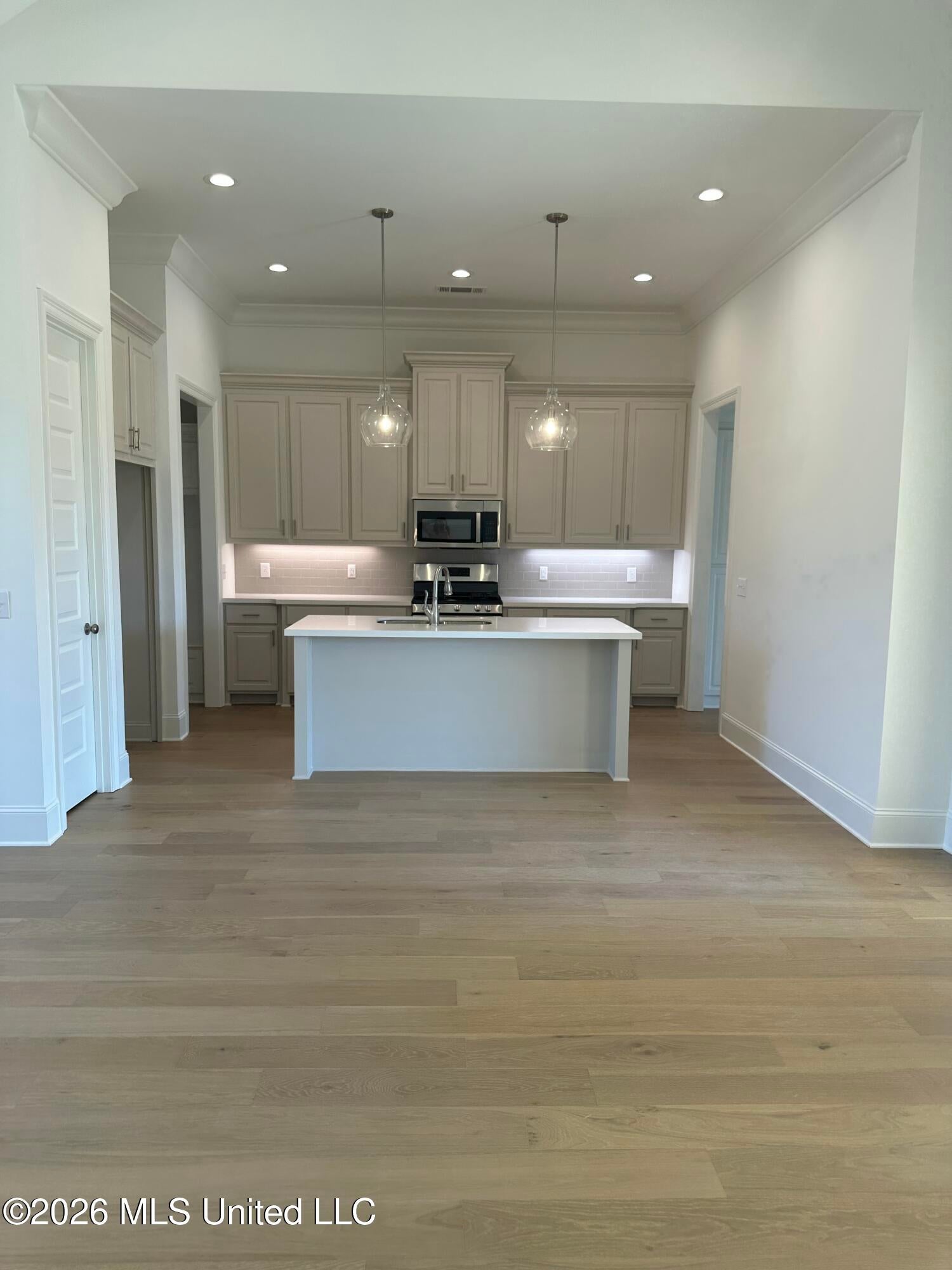 341 Aurora Circle