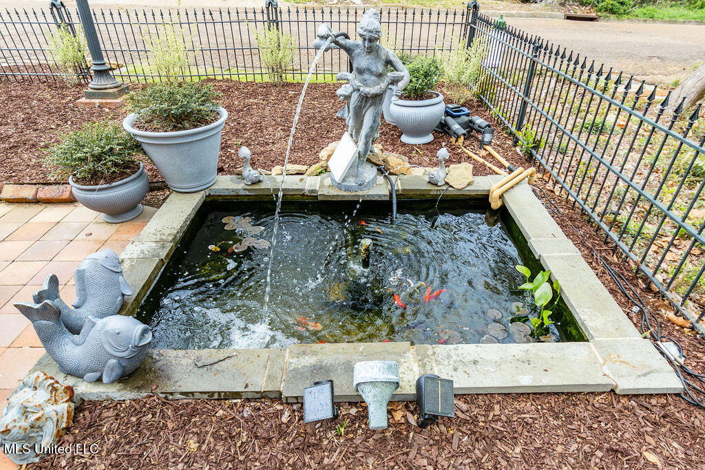 1506 Greymont Avenue, Jackson, Mississippi image 5