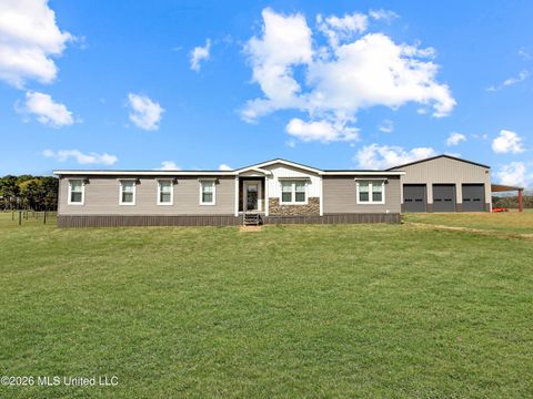 Mobile Home For Sale - 2320 Bogue Chitto Road<br/> Smithdale, MS 39664
