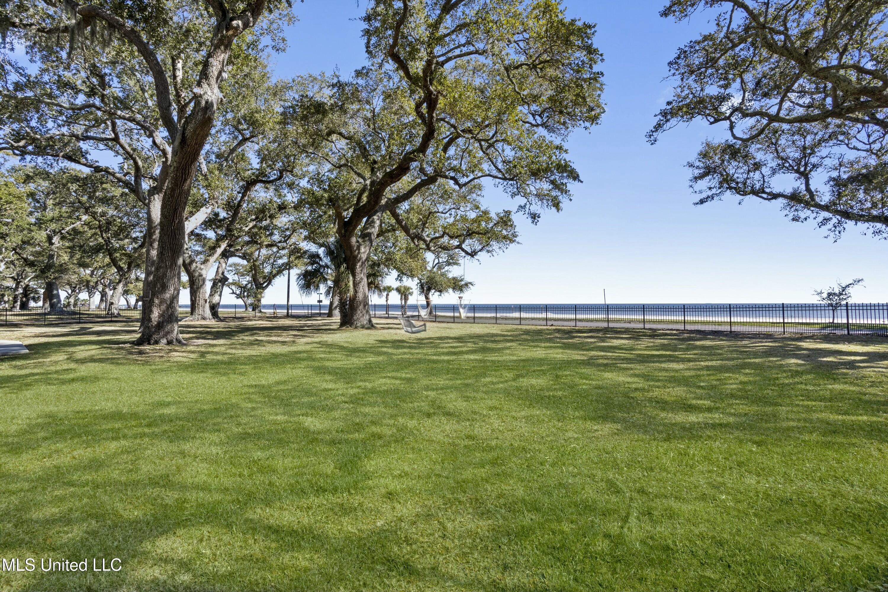 800 W Beach Boulevard, Pass Christian, Mississippi image 6