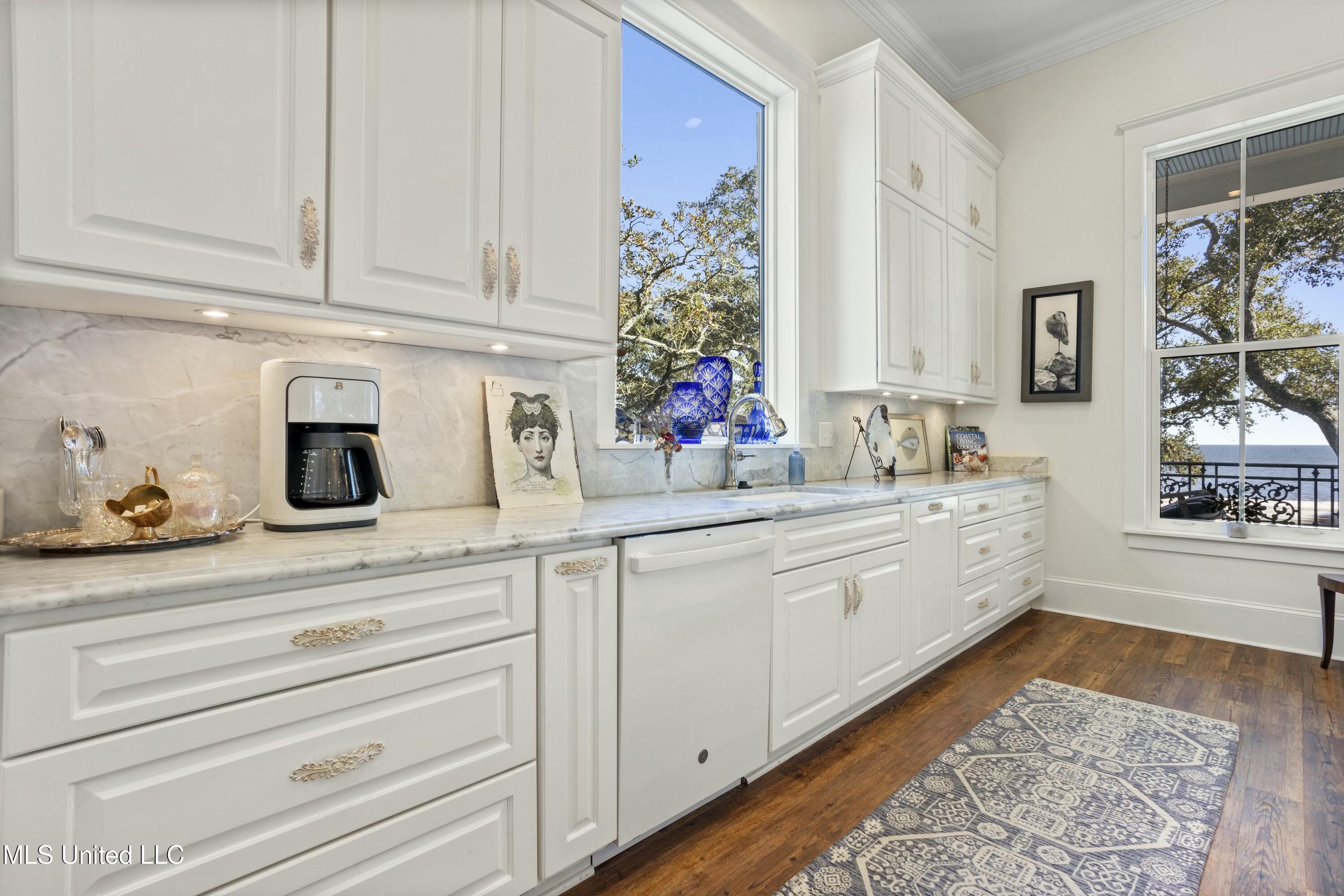800 W Beach Boulevard, Pass Christian, Mississippi image 33