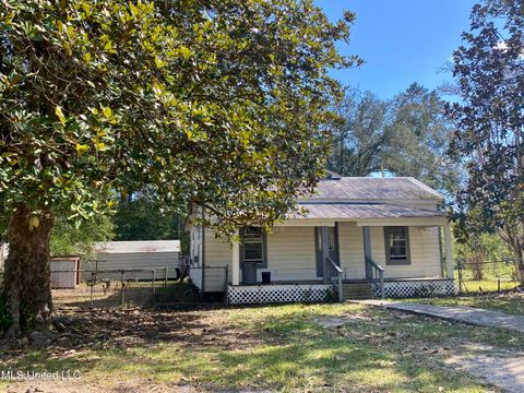 Apartment For Sale - 1753 S Hwy. 11<br/> Picayune, MS 39466