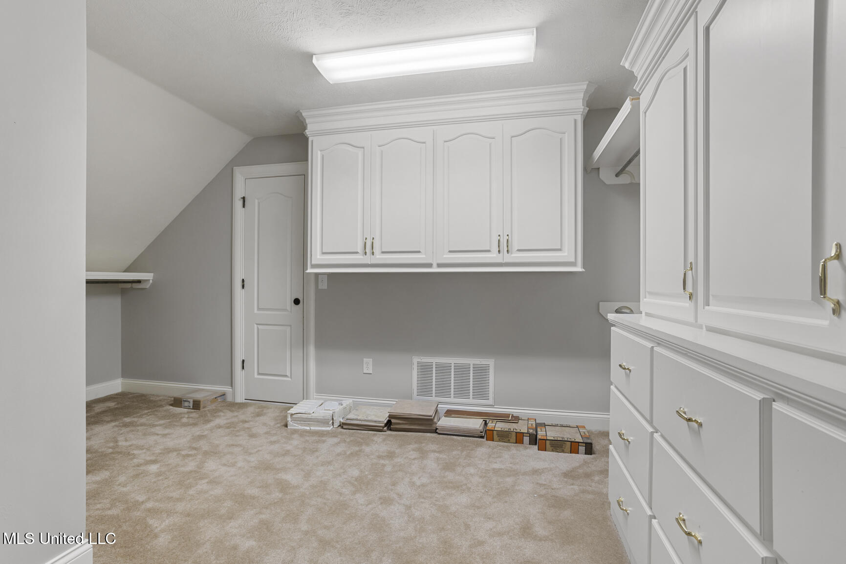 710 S Chickasaw Drive, Flowood, Mississippi image 34