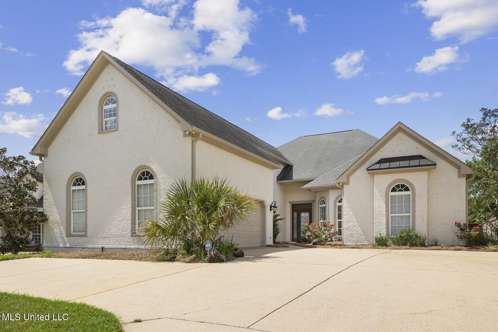 710 S Chickasaw Drive, Flowood, Mississippi image 1