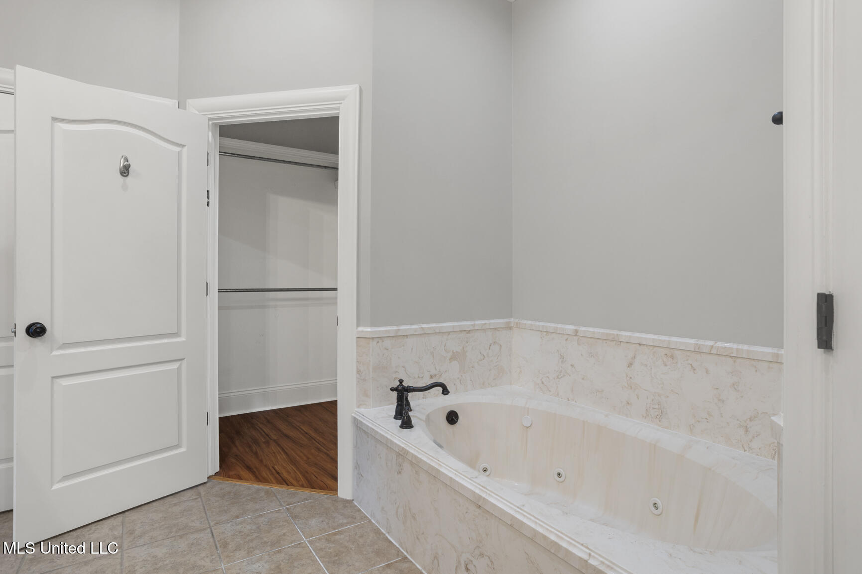 710 S Chickasaw Drive, Flowood, Mississippi image 25