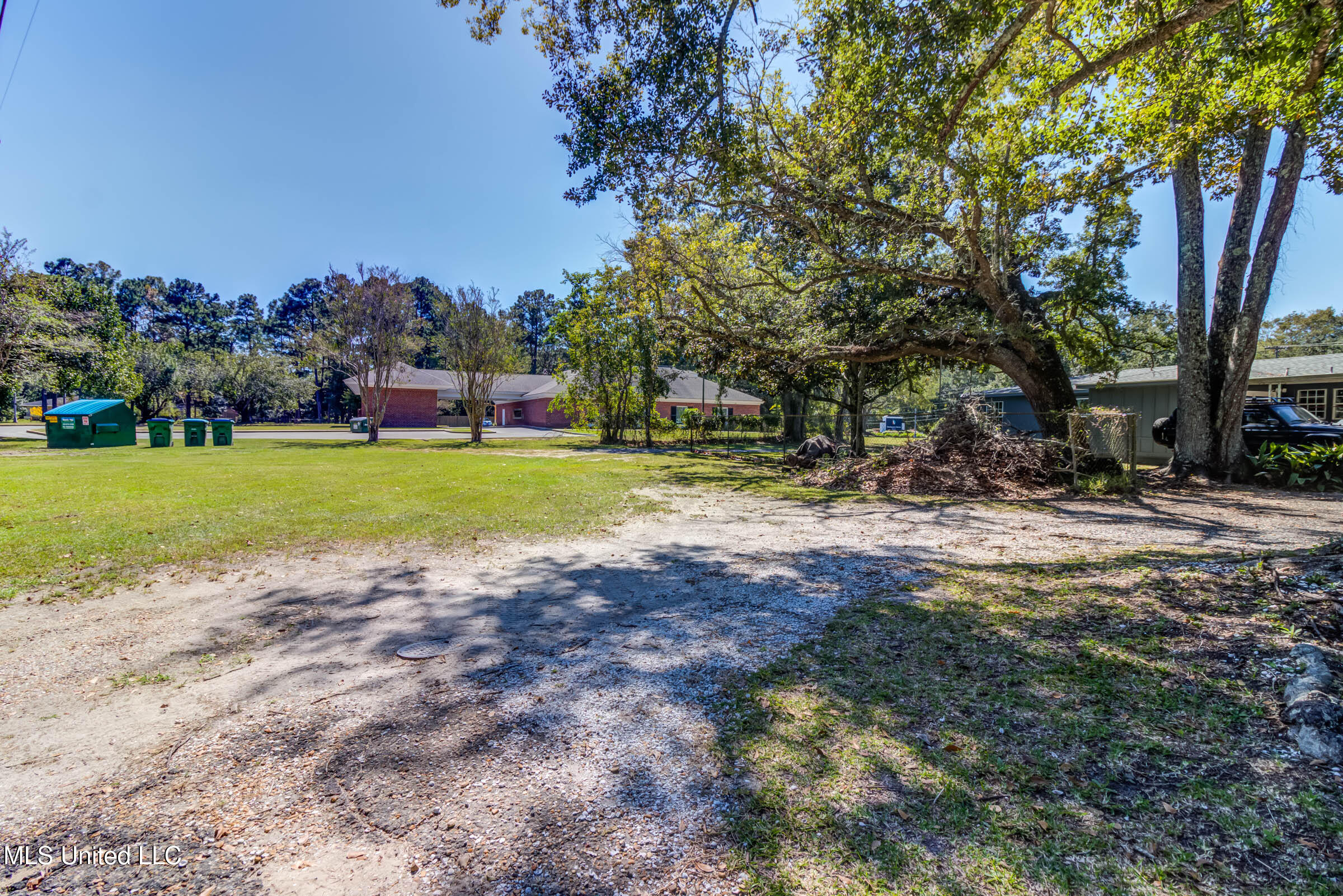 7621 Elder Ferry Road, Moss Point, Mississippi image 32