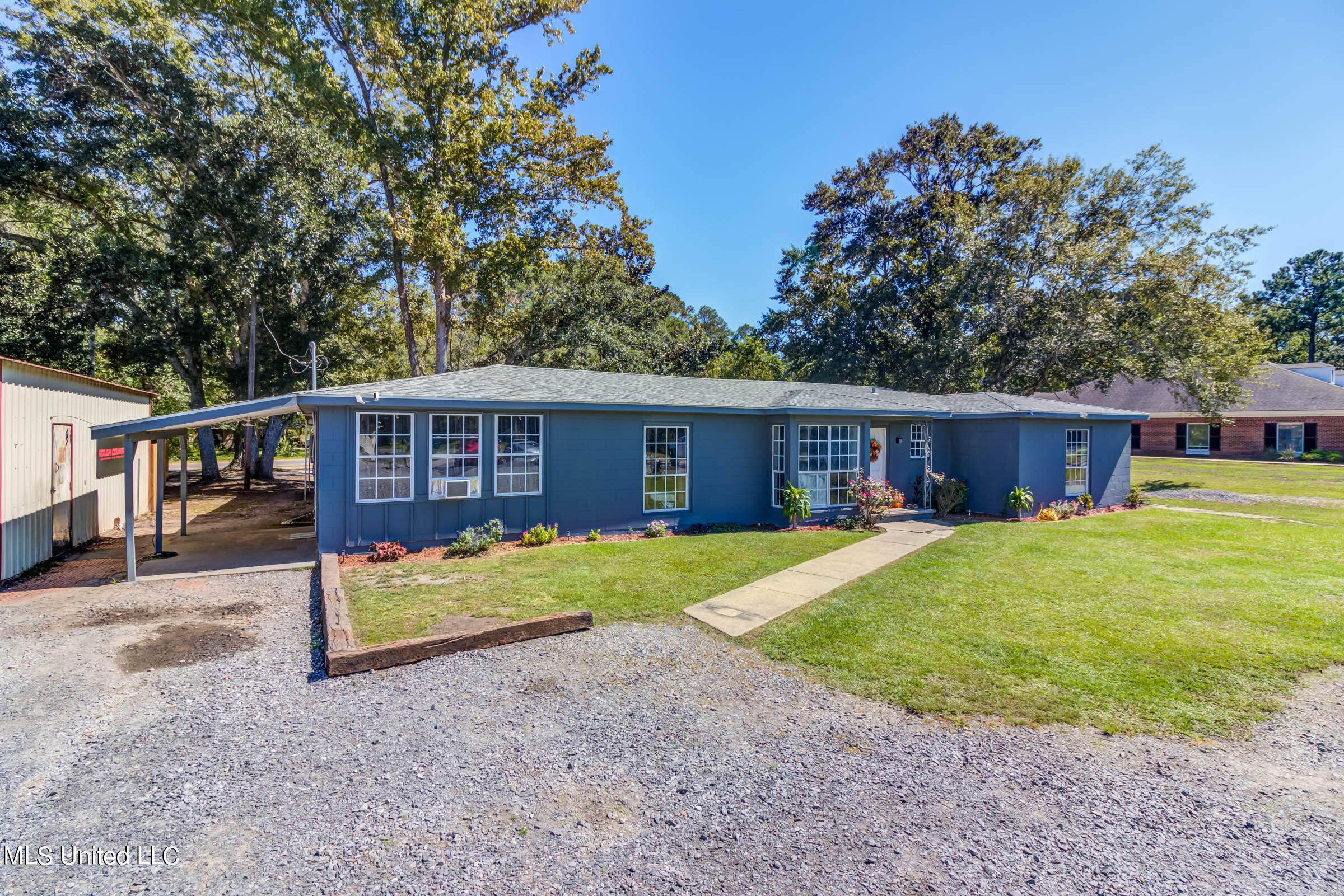 7621 Elder Ferry Road, Moss Point, Mississippi image 5