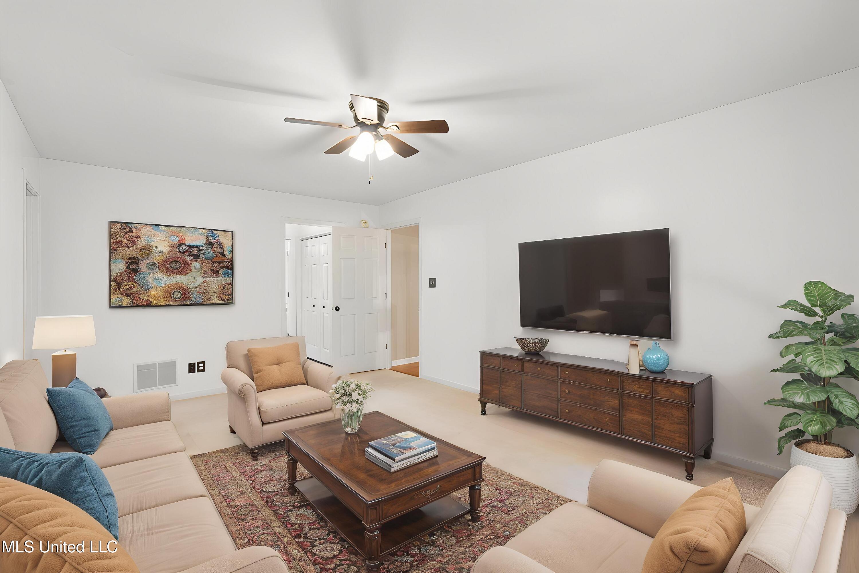 6880 Autumn Oaks Drive, Olive Branch, Mississippi image 31
