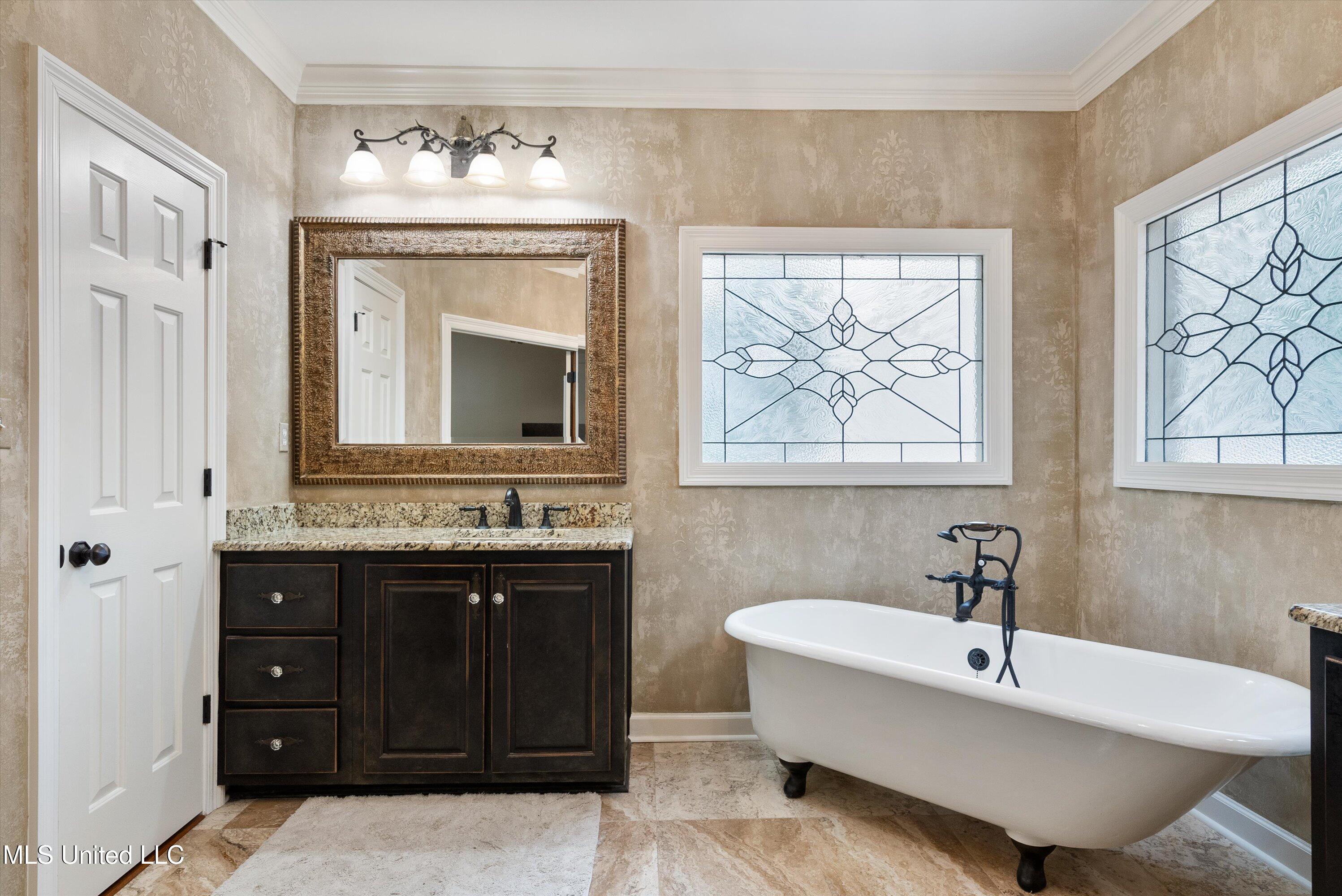 6880 Autumn Oaks Drive, Olive Branch, Mississippi image 24