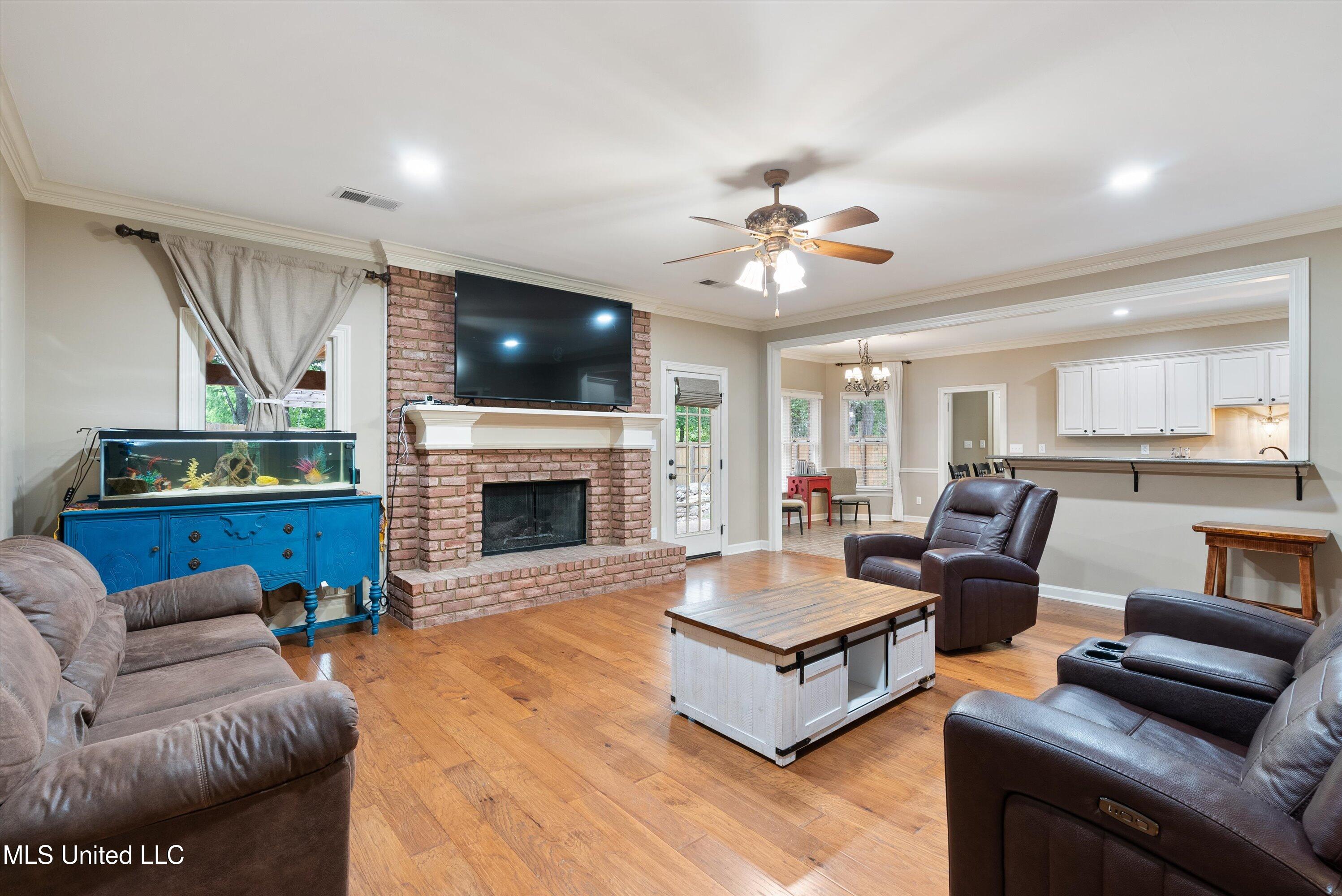6880 Autumn Oaks Drive, Olive Branch, Mississippi image 17