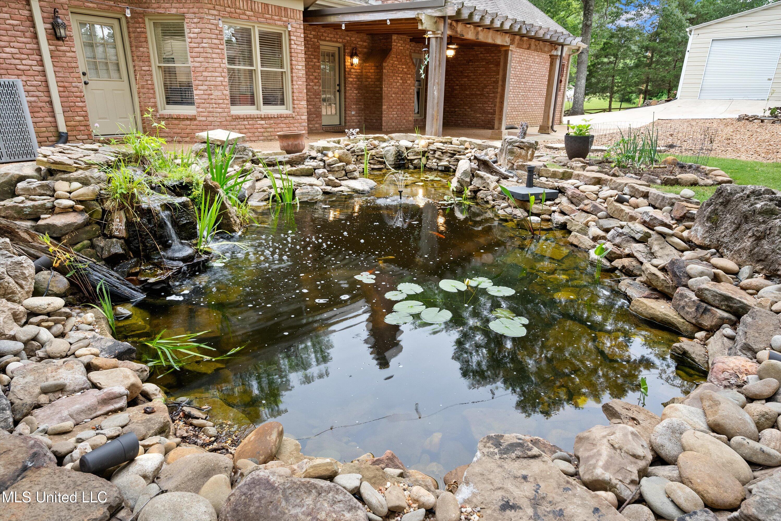 6880 Autumn Oaks Drive, Olive Branch, Mississippi image 42