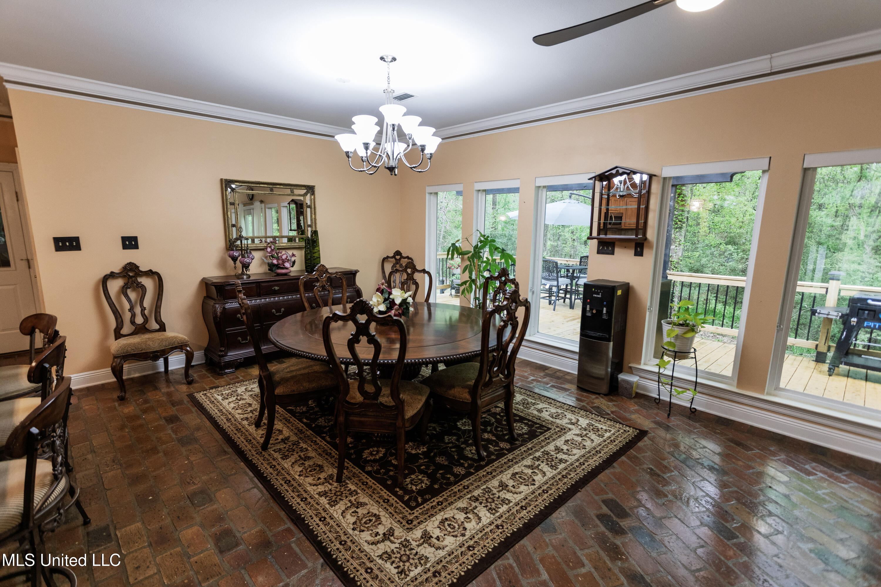 4829 Old Spanish Trail, Gautier, Mississippi image 8