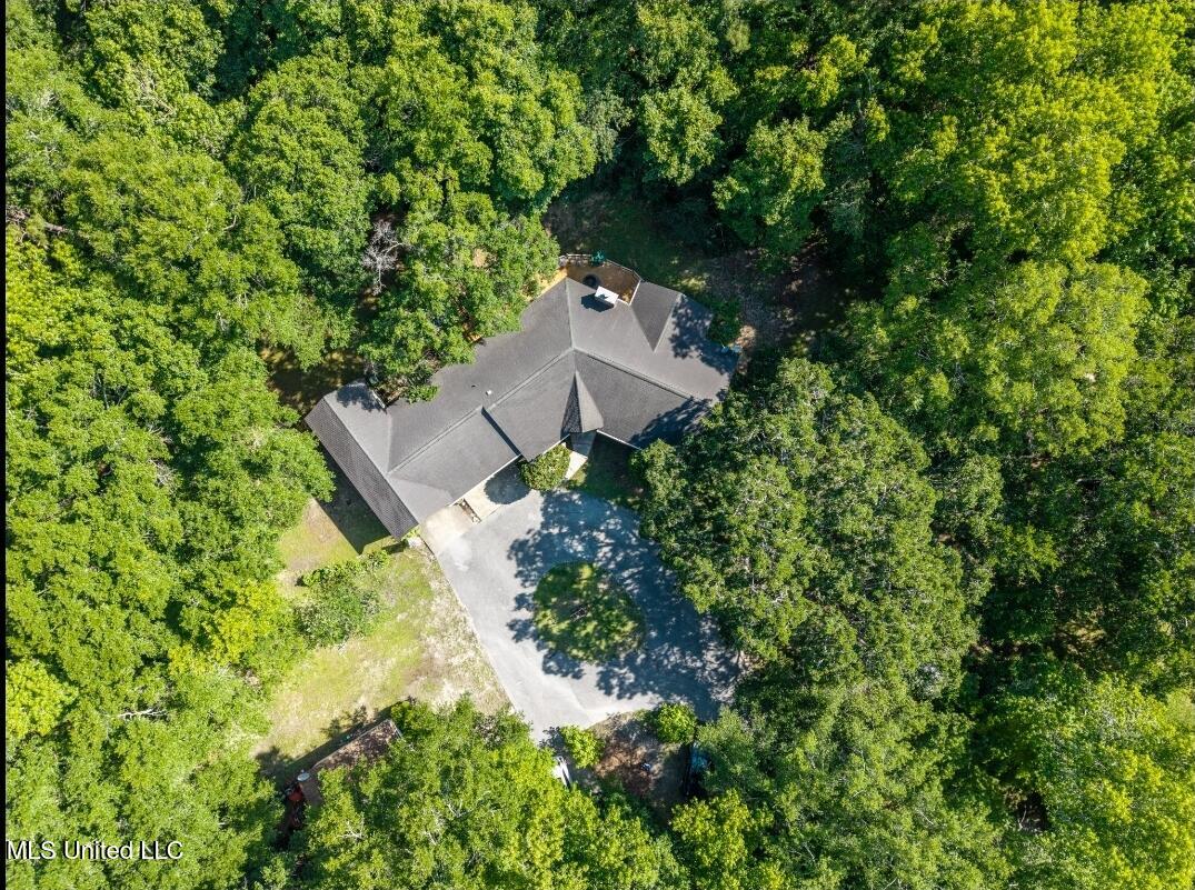 4829 Old Spanish Trail, Gautier, Mississippi image 3