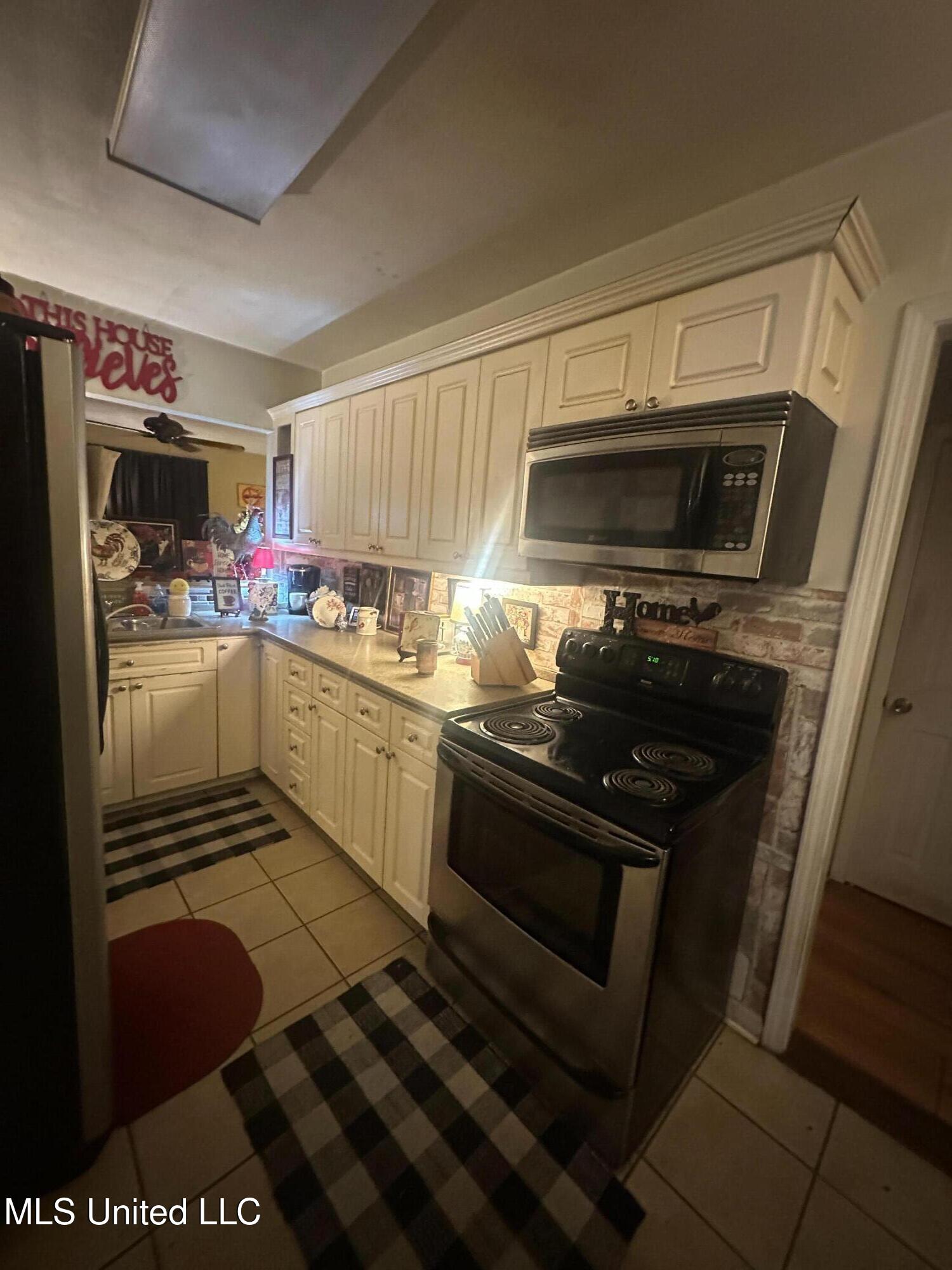 818 43rd Avenue, Gulfport, Mississippi image 5