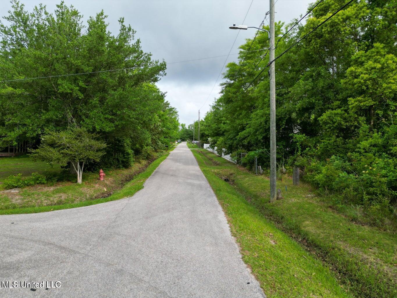 North Street, Waveland, Mississippi image 4