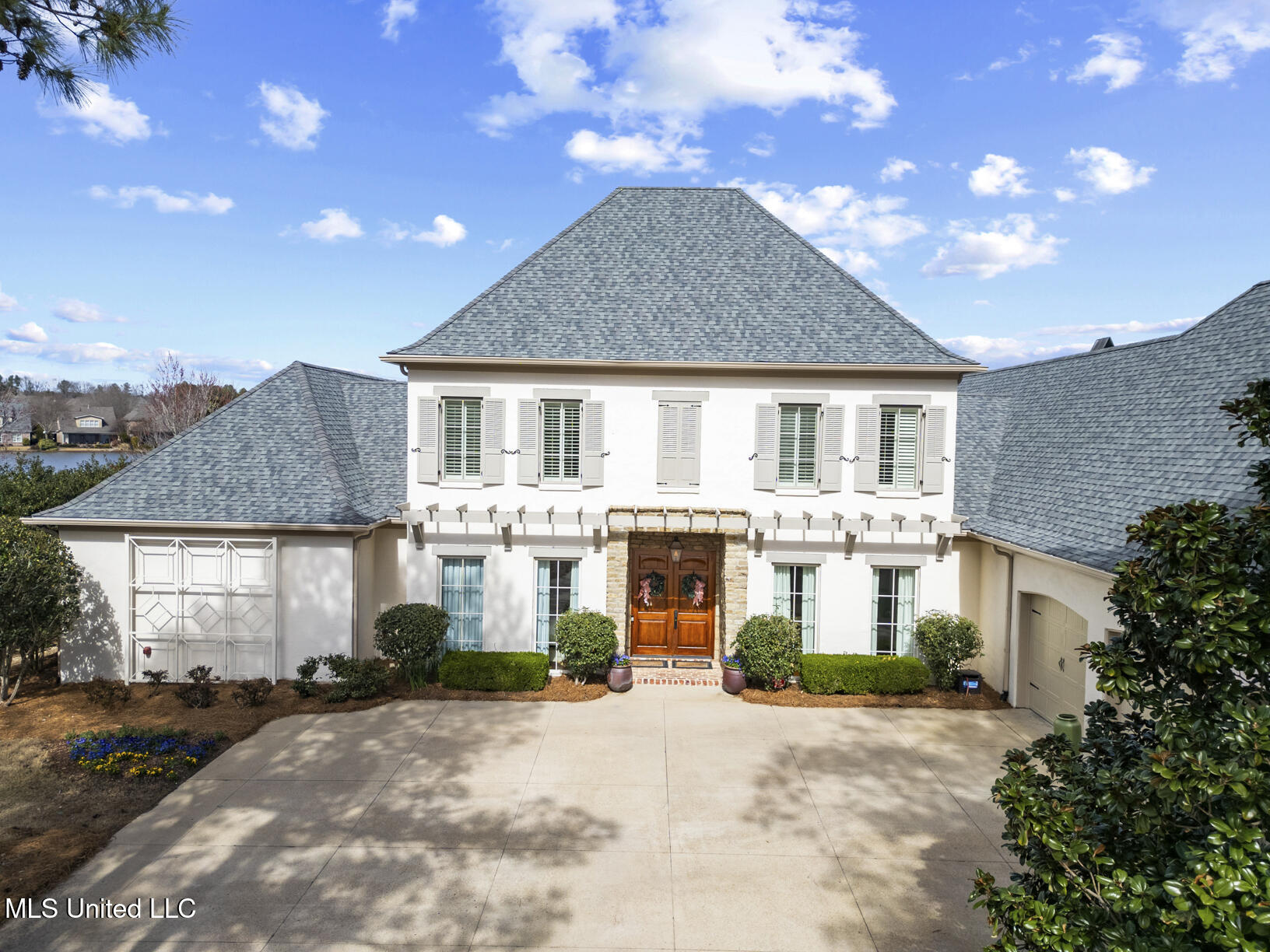 122 Chadwyck Place, Madison, Mississippi image 1