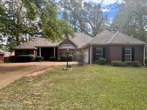 Homes For Sale - 316 Southhaven Drive<br/> Byram, MS 39272