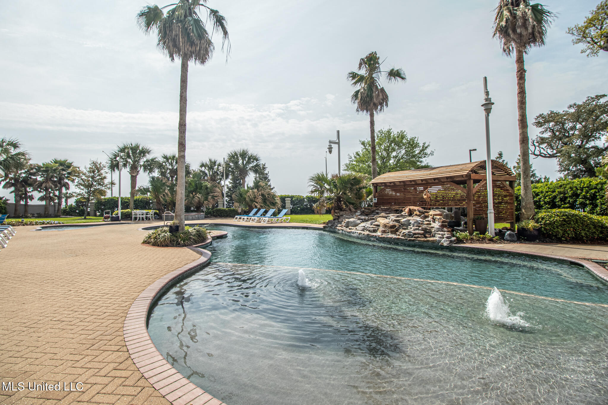 2668 Beach Boulevard #305, Biloxi, Mississippi image 37