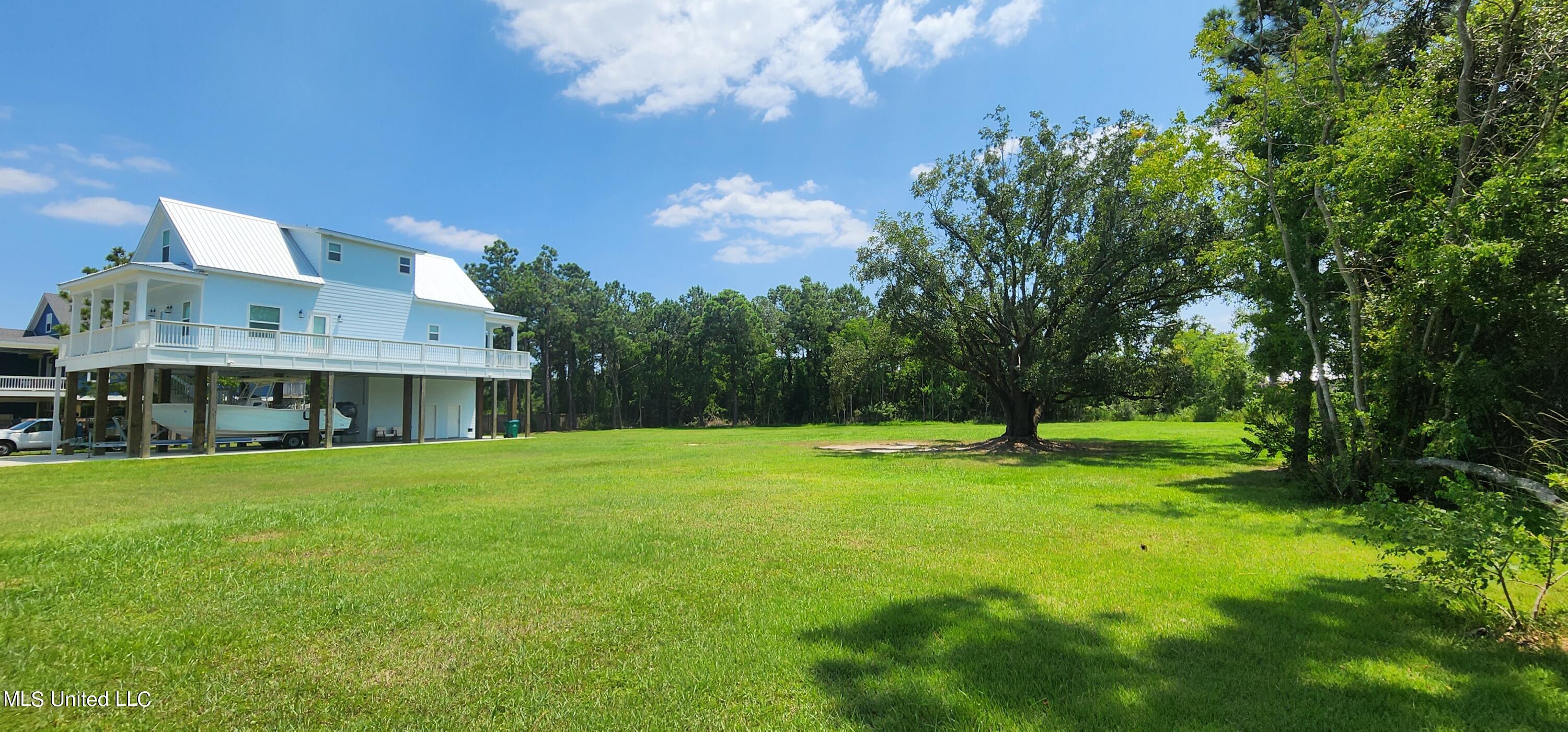 401 Robert Street, Waveland, Mississippi image 4