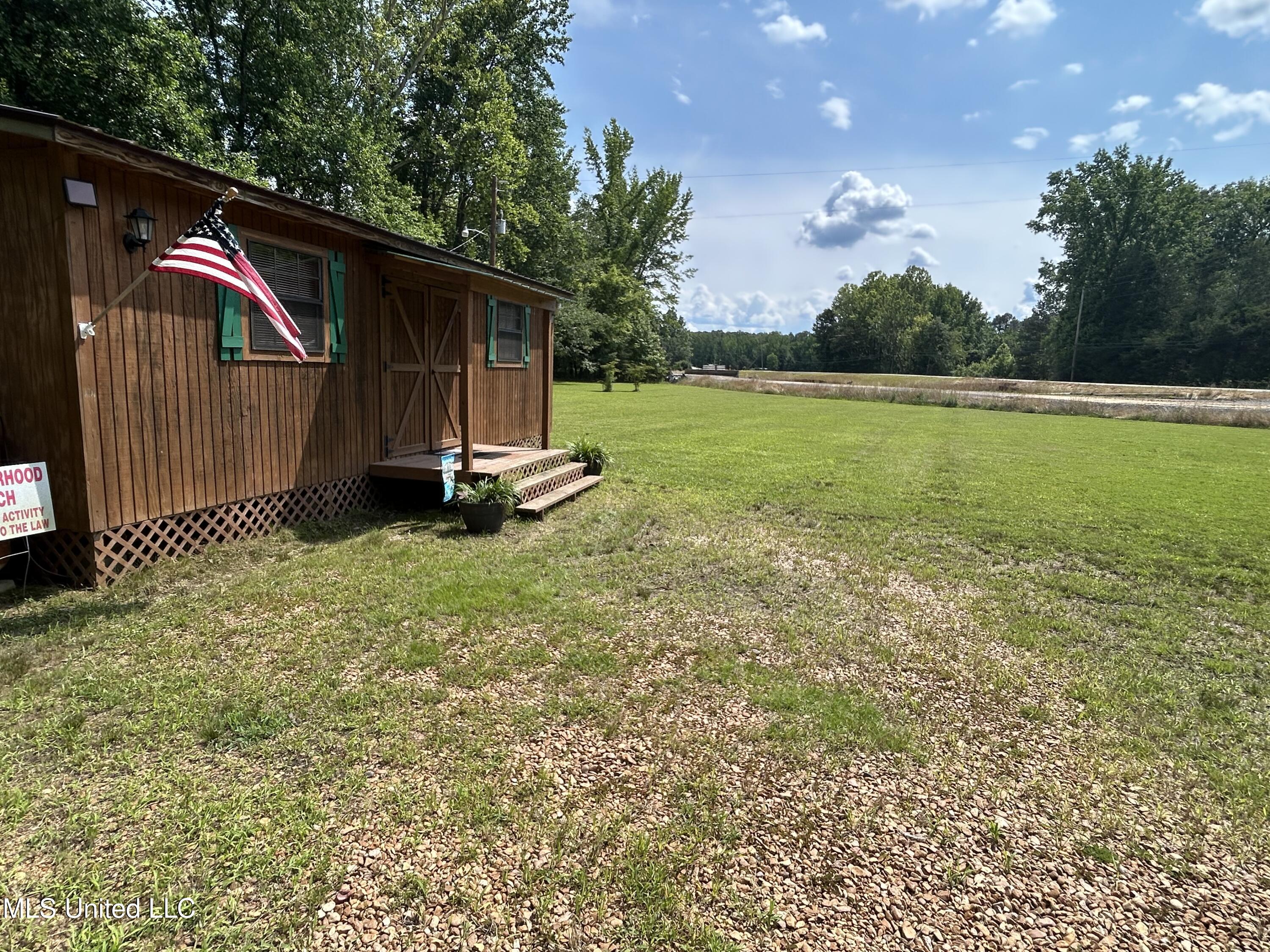 1482 Graysport Cr Road, Gore Springs, Mississippi image 6