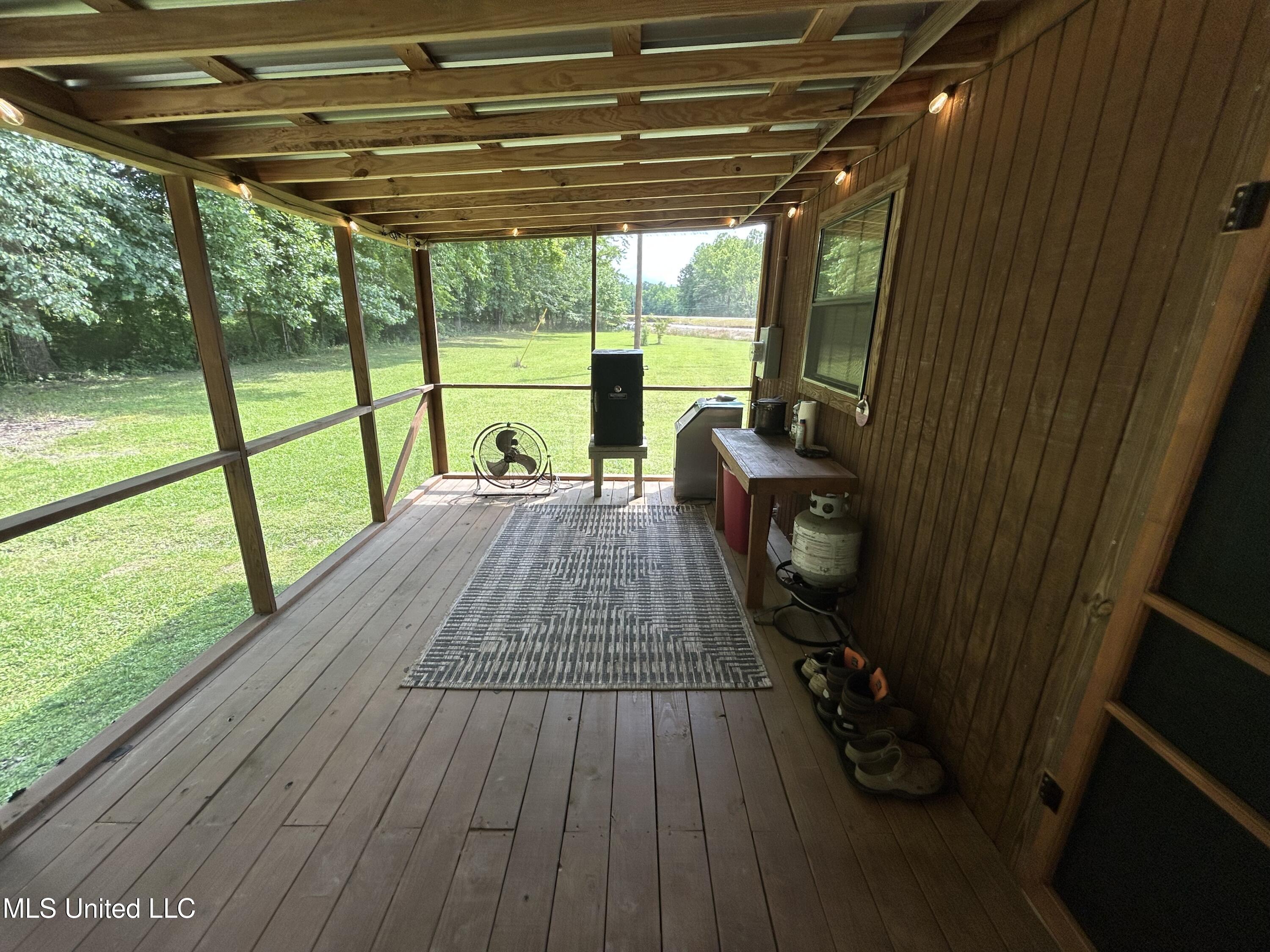 1482 Graysport Cr Road, Gore Springs, Mississippi image 15