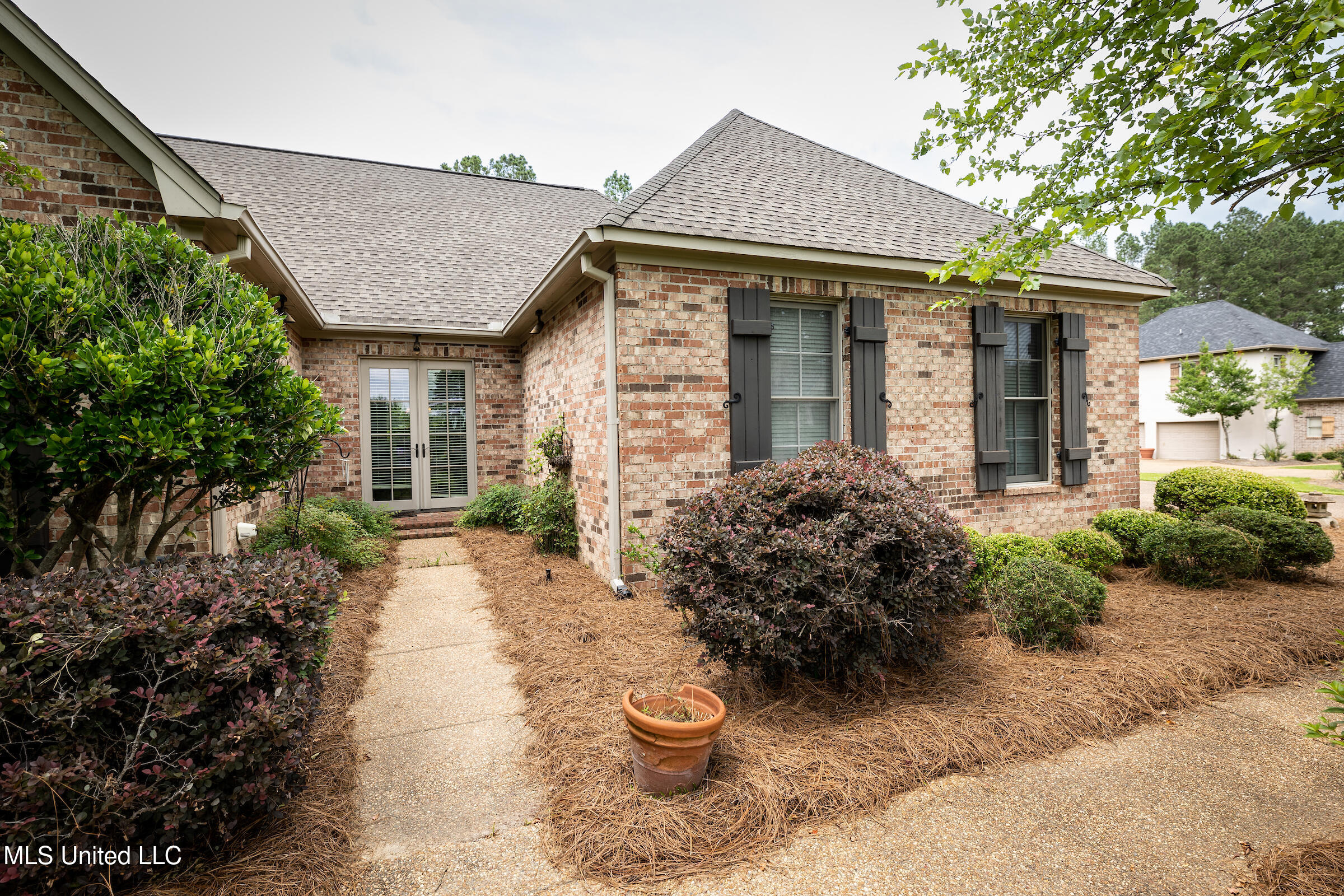 308 Pinehurst Circle, Ridgeland, Mississippi image 4