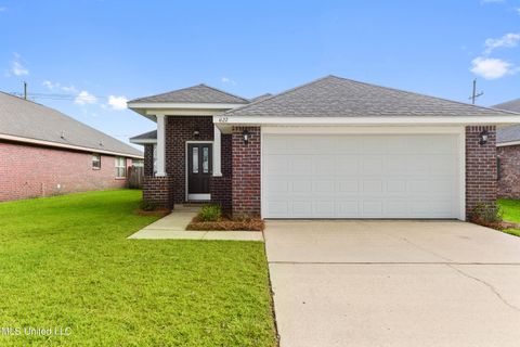 Single Family Residence in Ocean Springs MS 4122 Silverwood Drive 23.jpg