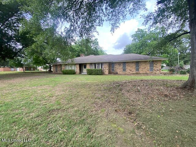 243 W Lee Drive, Clarksdale, Mississippi image 2