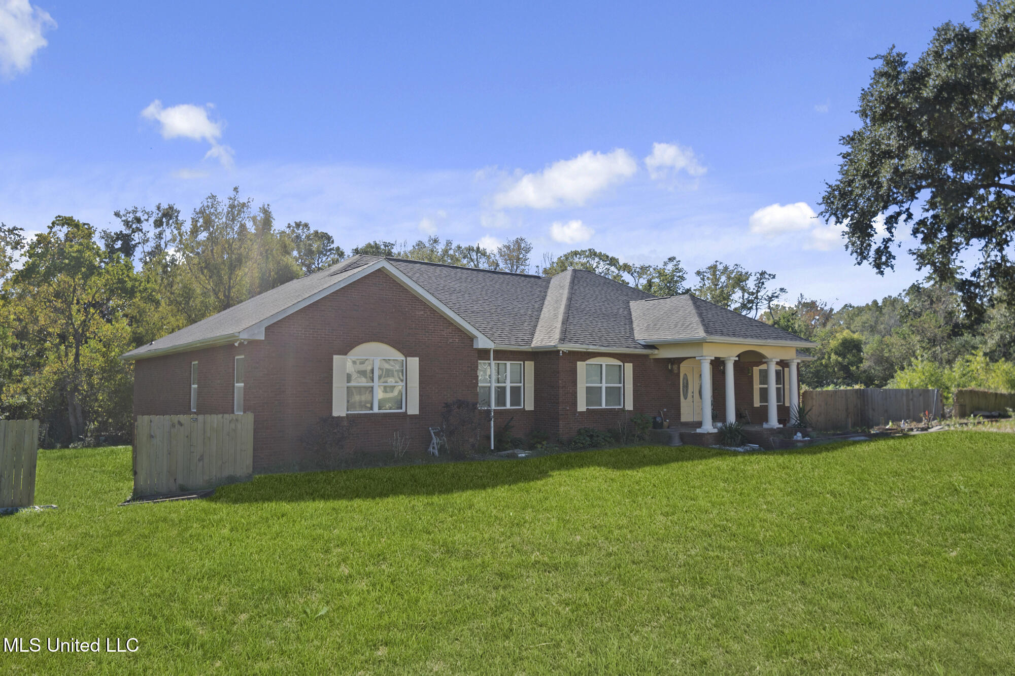 4700 Thompson Street, Moss Point, Mississippi image 1