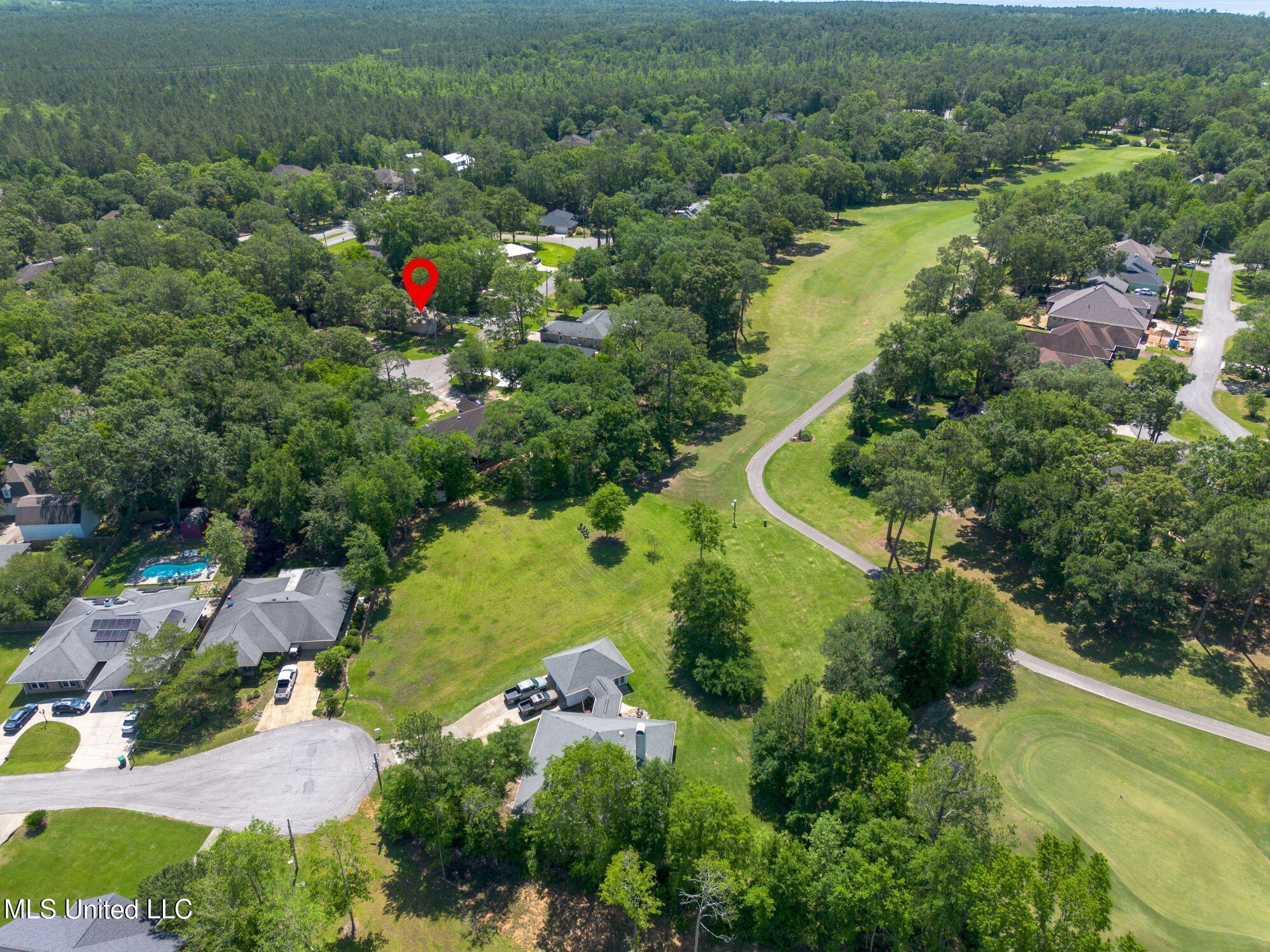 796 Hapuna Place, Diamondhead, Mississippi image 2