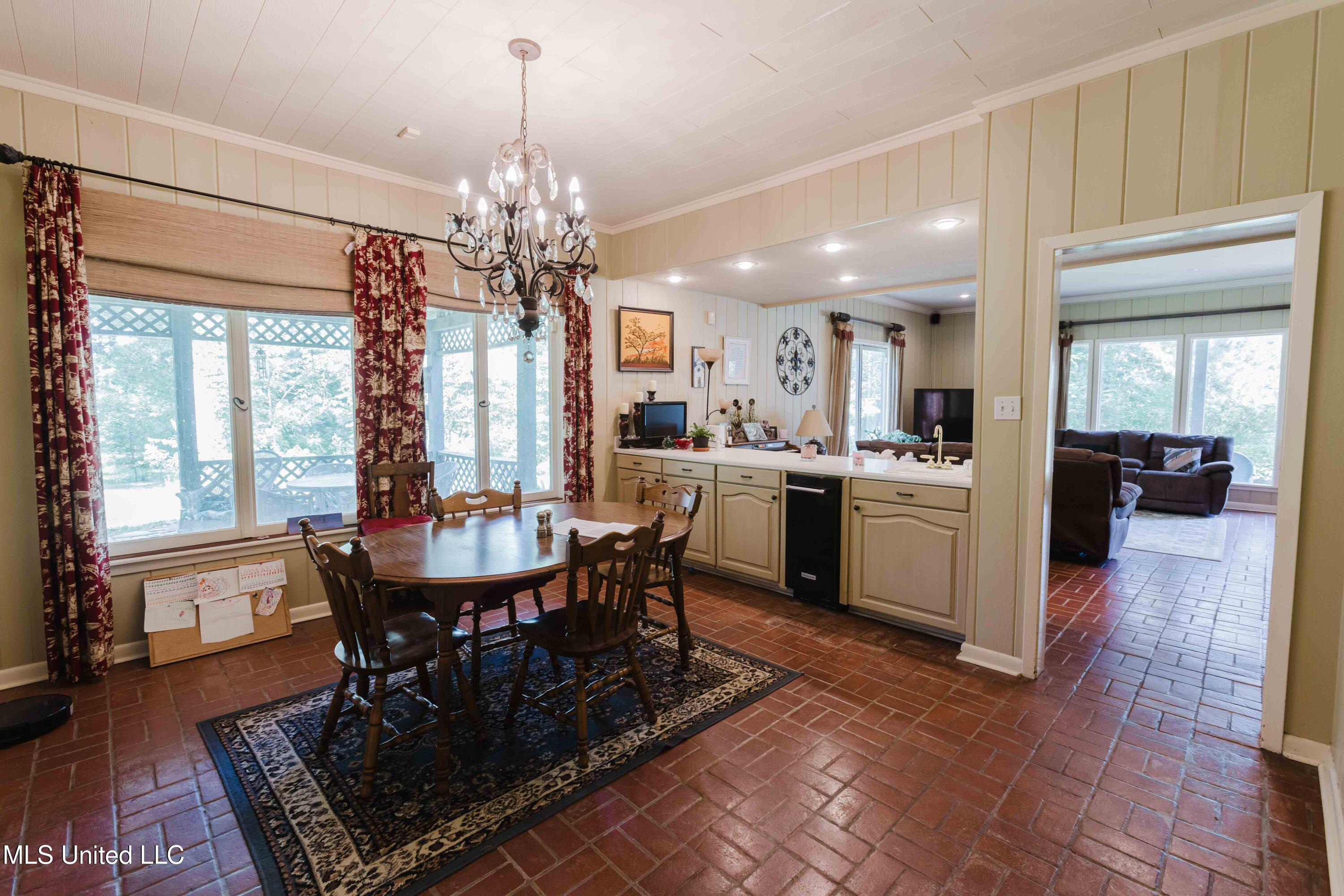 3960 Forest Hill Road, Jackson, Mississippi image 40