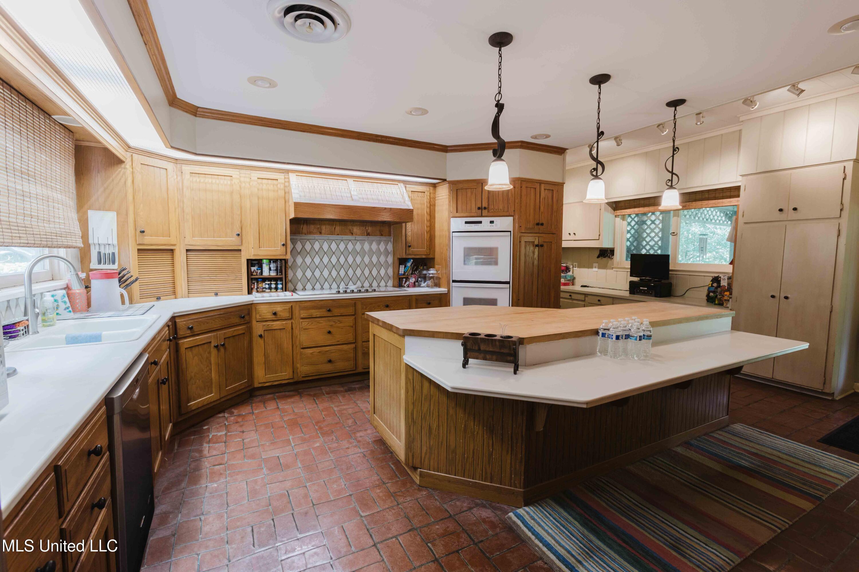 3960 Forest Hill Road, Jackson, Mississippi image 43