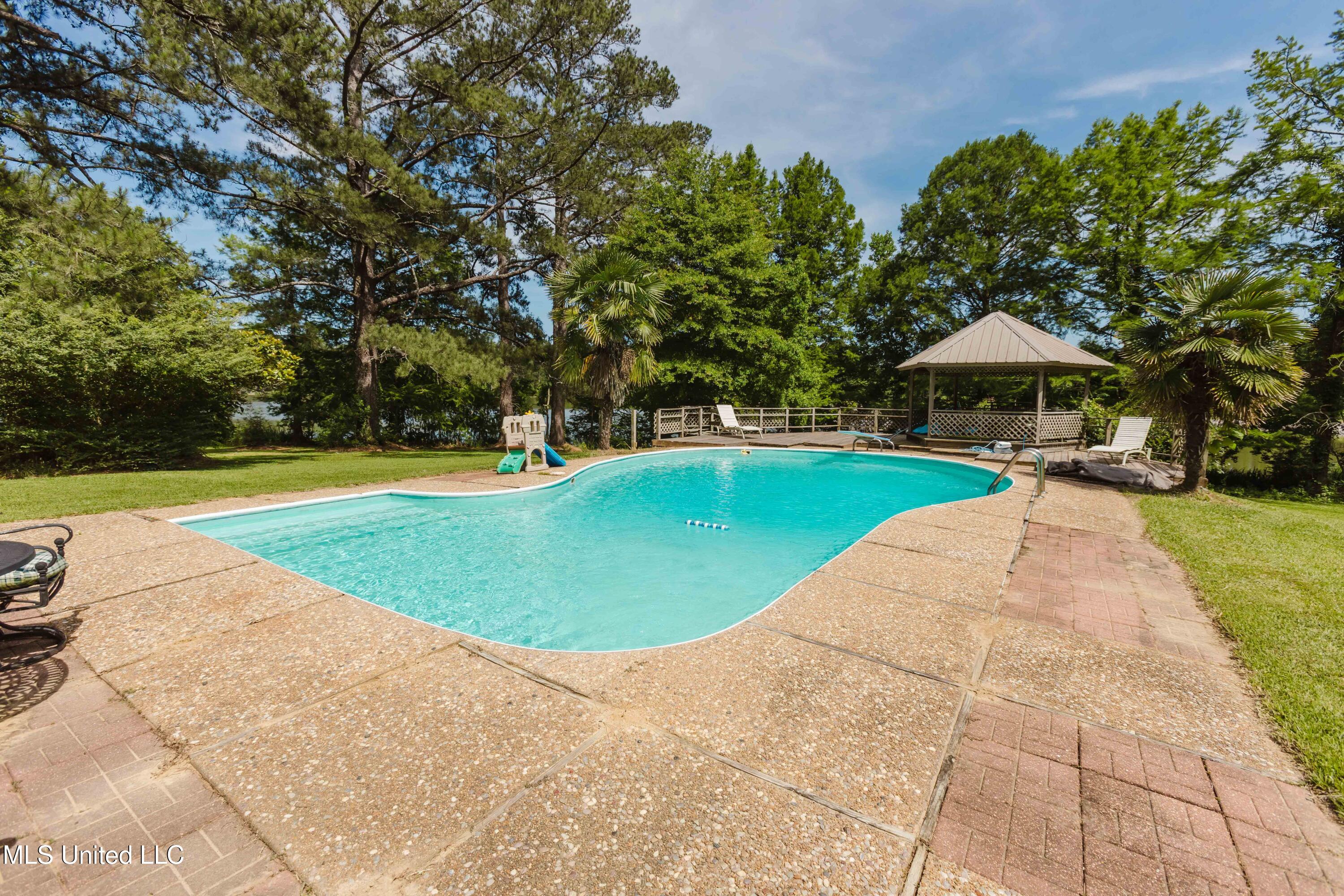 3960 Forest Hill Road, Jackson, Mississippi image 12